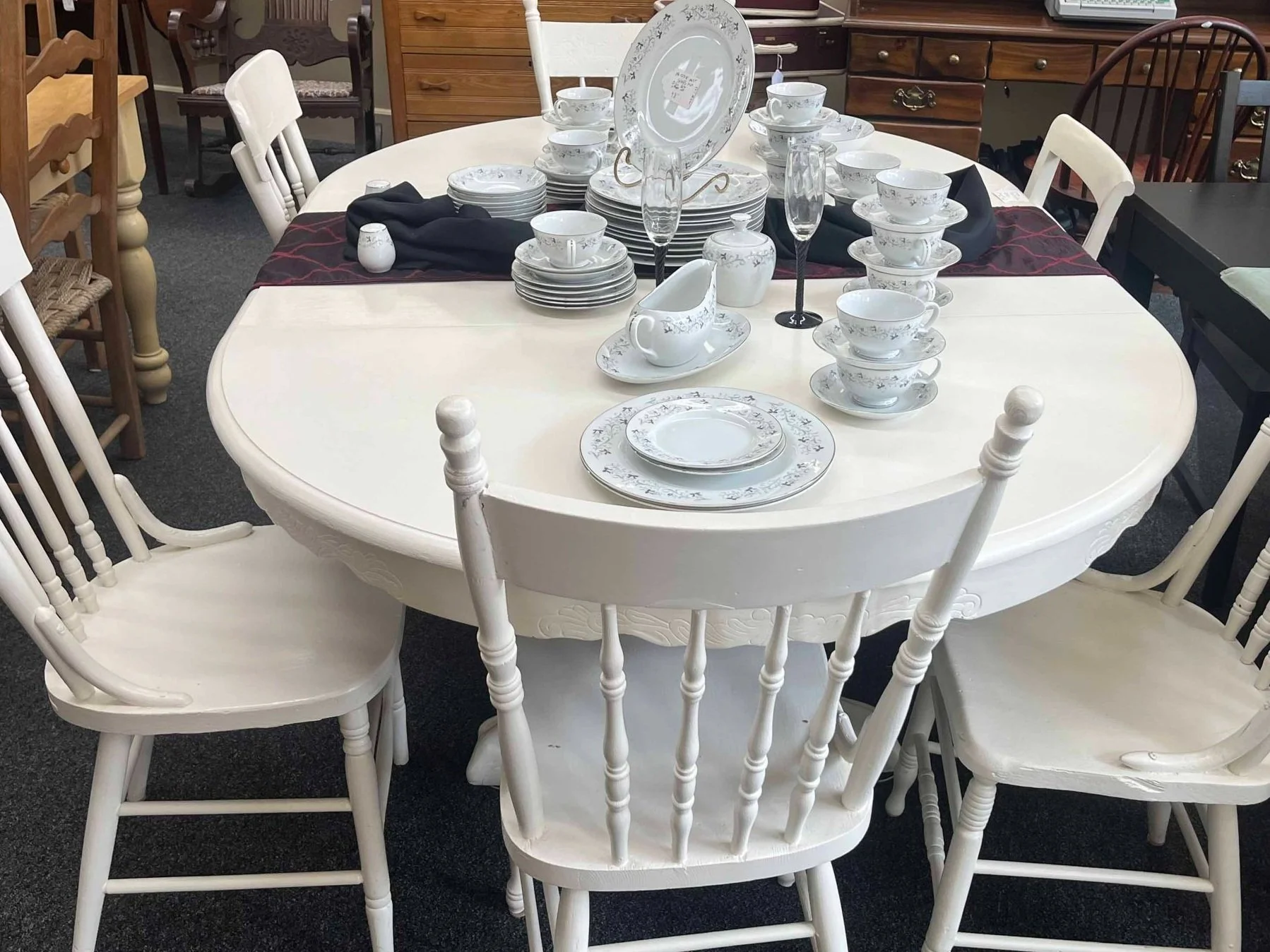 Hilltop Consignment Concord, NH (10).jpg