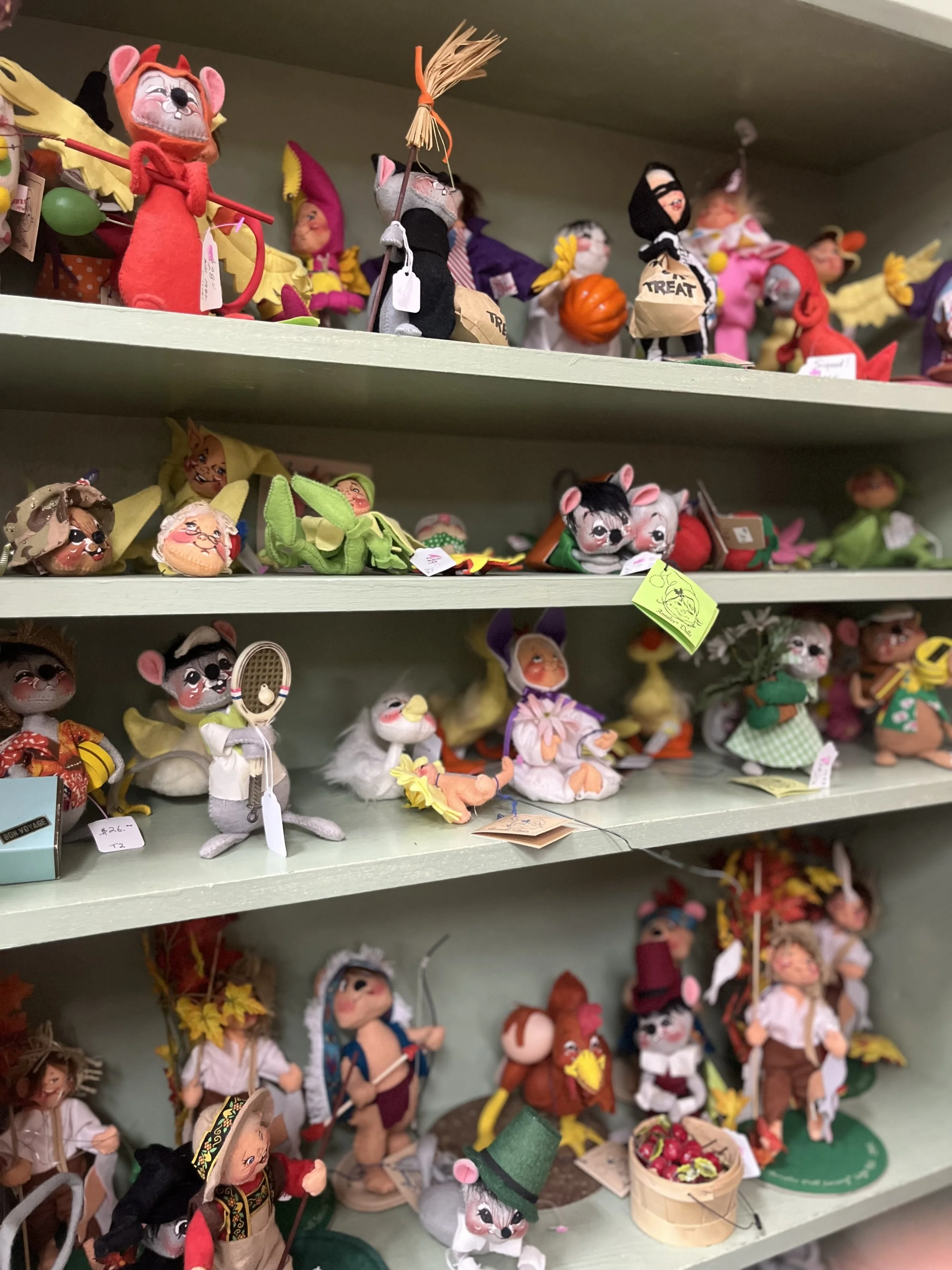 Hilltop Consignment Memeswebsitedesign (34).jpg