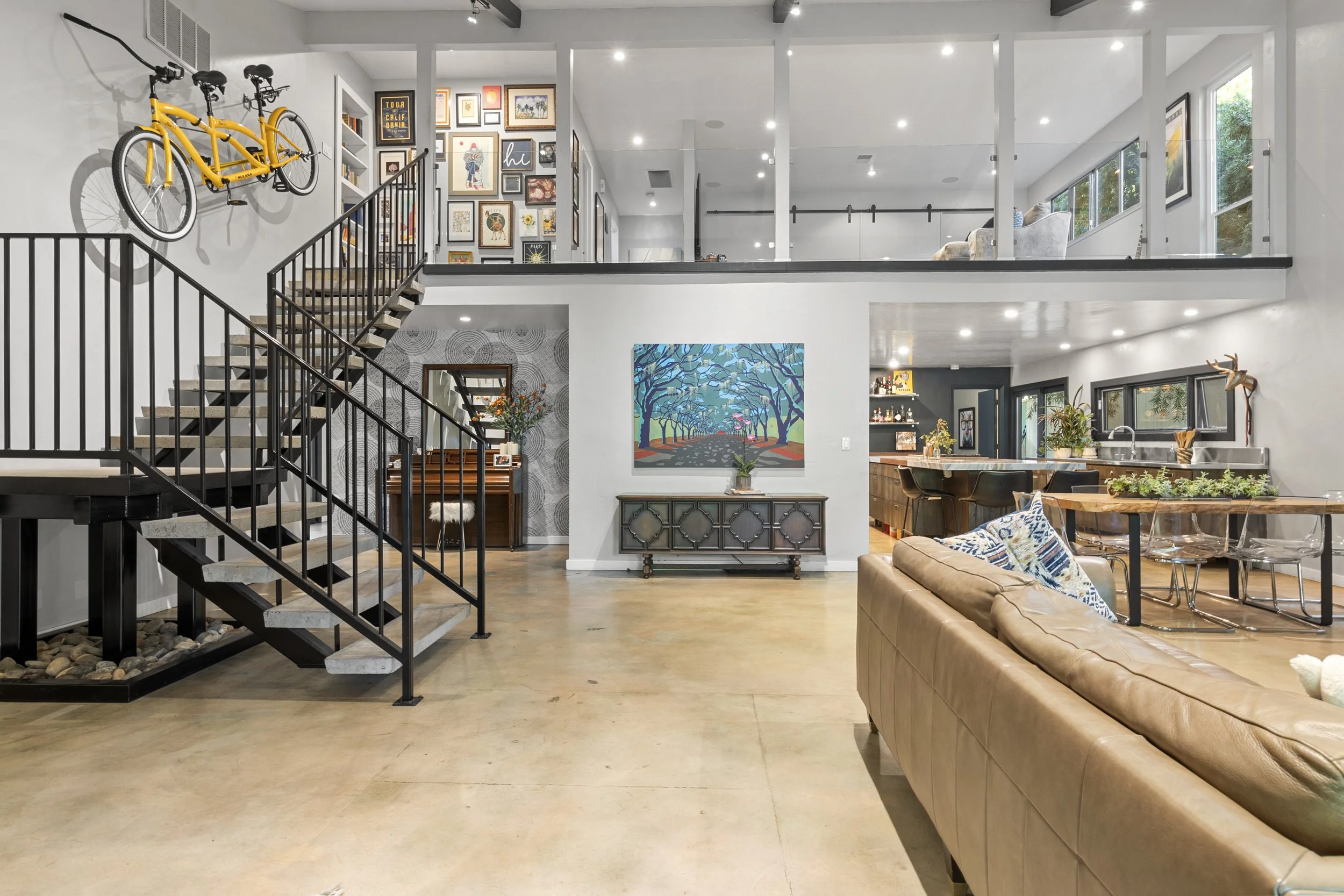 A straight on photo of a Modesto home for sale for a realtor in Modesto