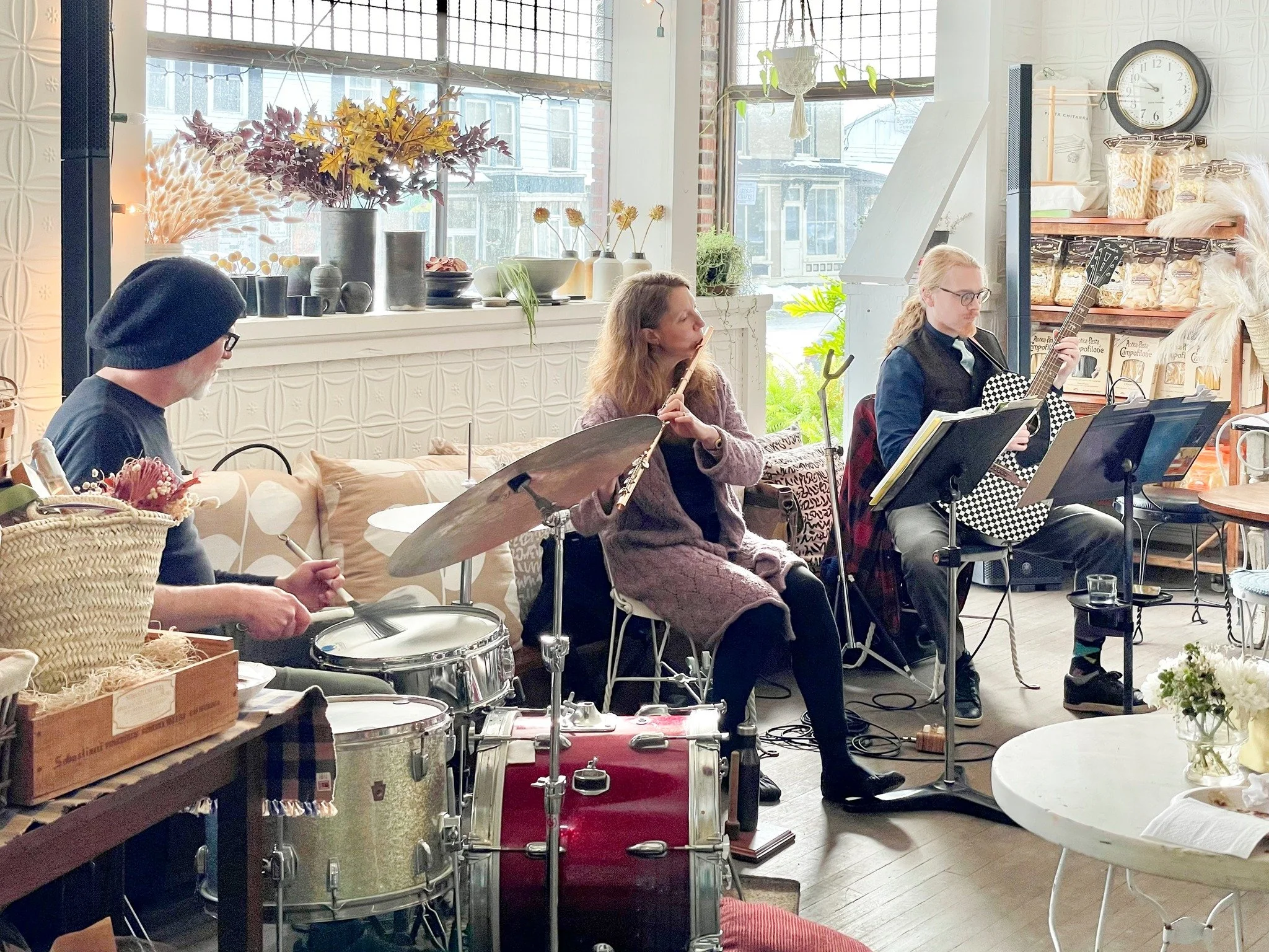 Sunday Sessions with Trio Afinado