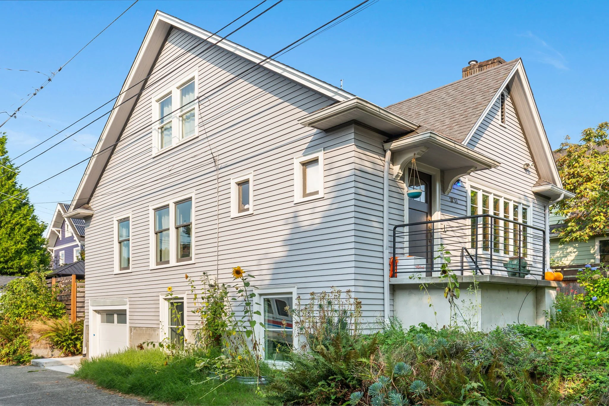 Brightsky-Aloha-exterior 01-low.jpg