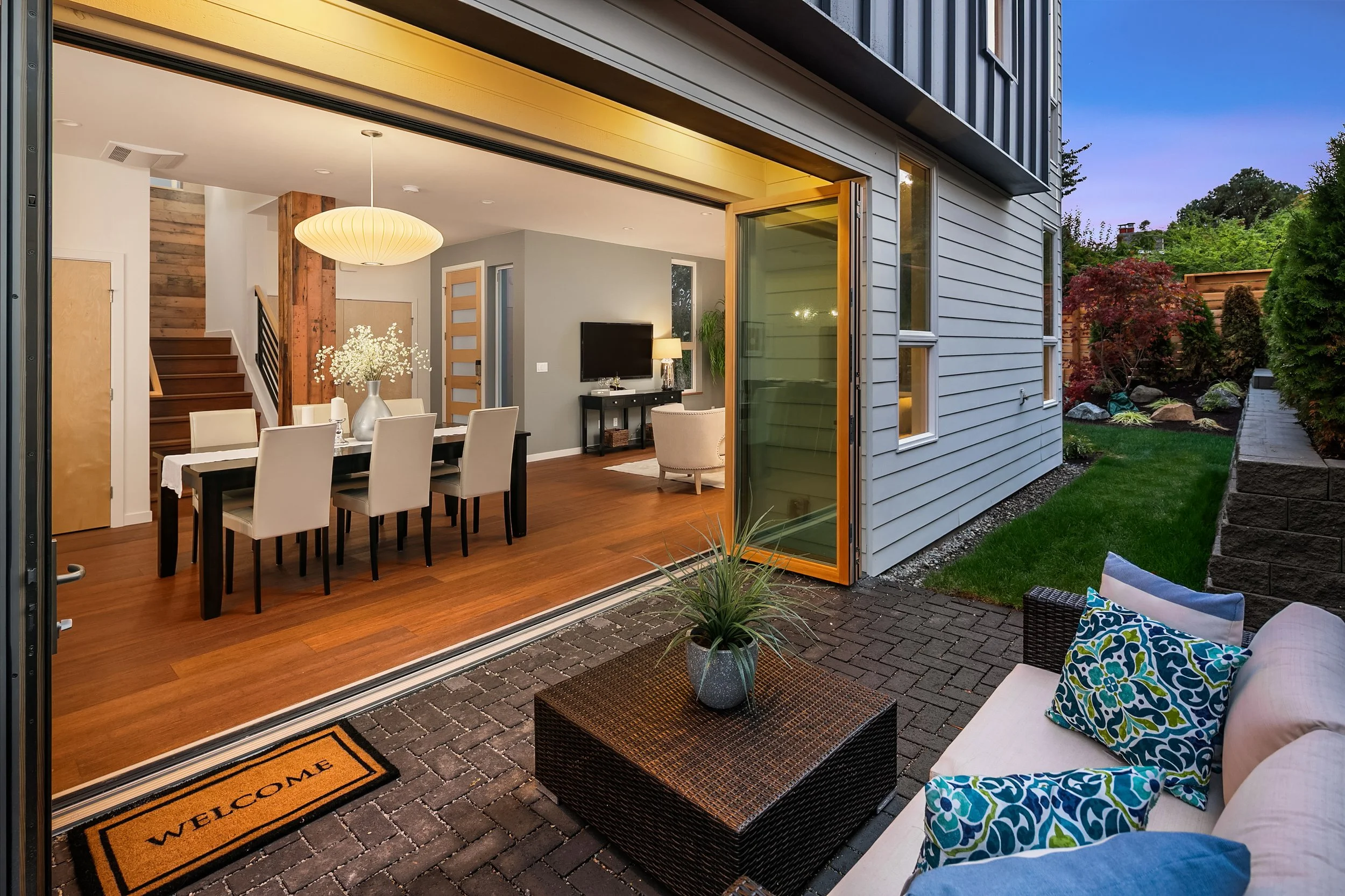brightsky-ward-seattle-residential-patio-3.jpg