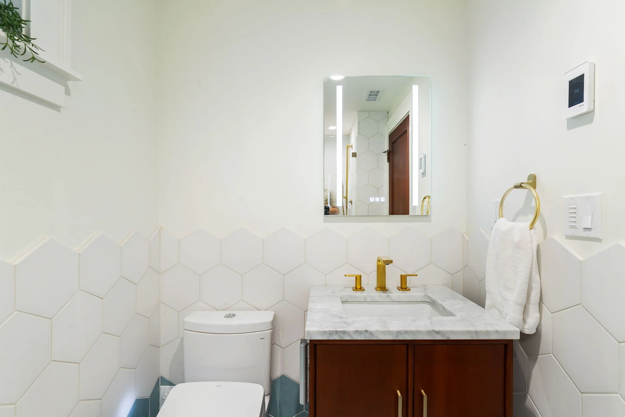 brightsky-1904-seattle-interior-remodel-bath-2.jpg