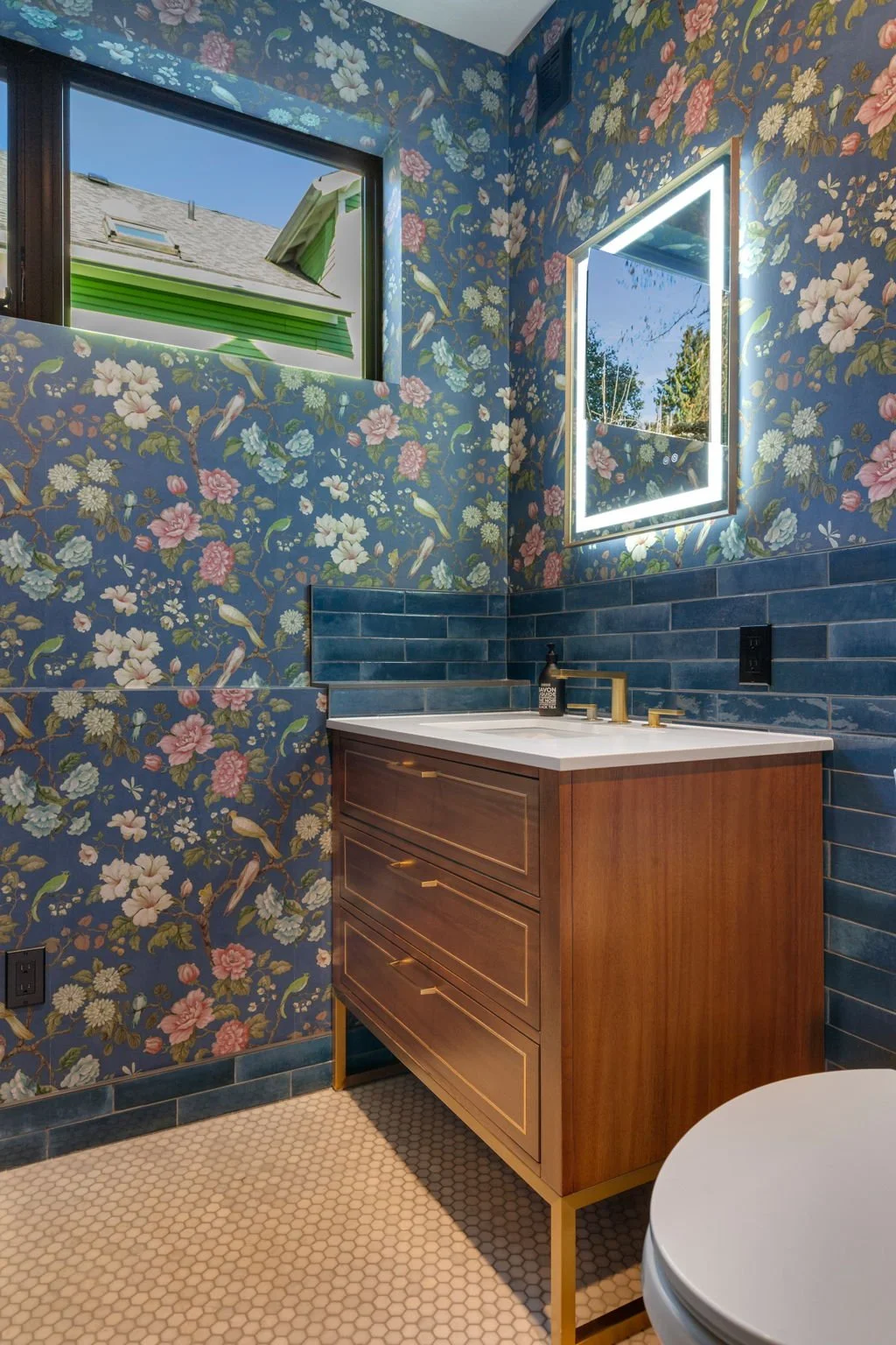 Brightsky-Arboretum-bathroomA 02-low.jpg