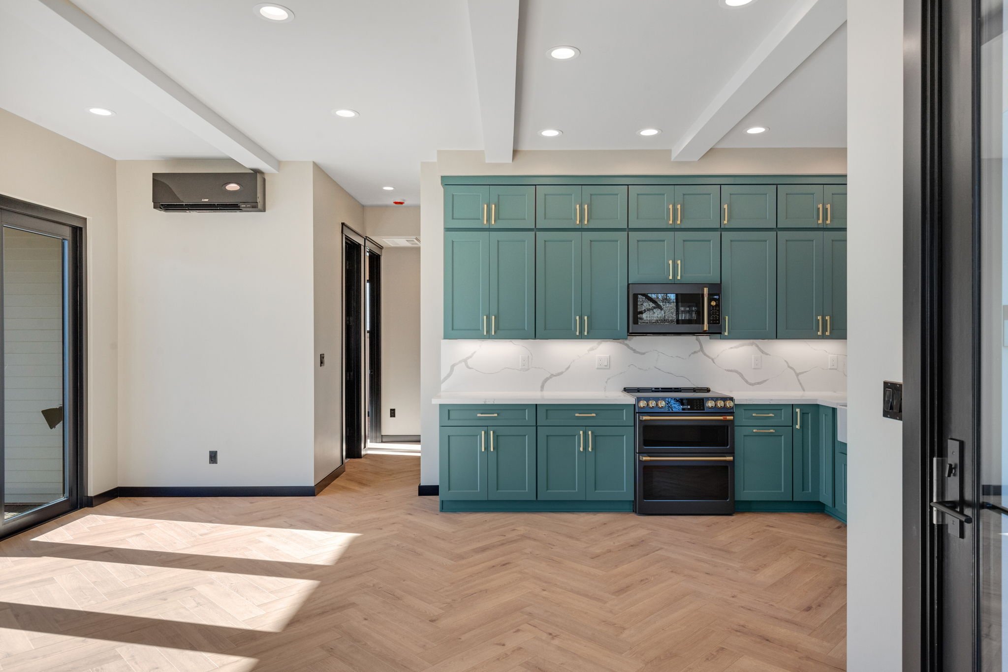 Brightsky-Arboretum-kitchen 01-low.jpg