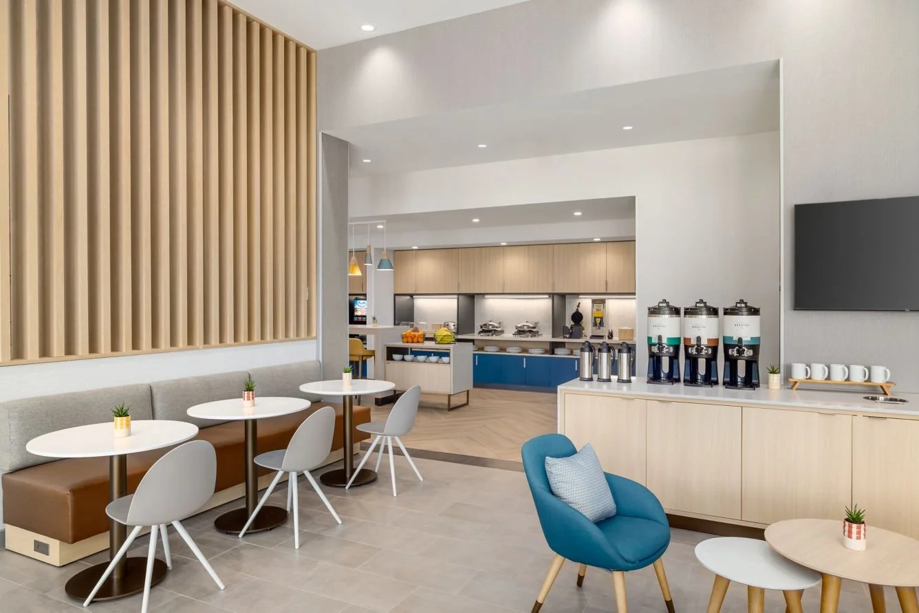 ts-btvwt-breakfast-area-31363_Classic-Hor.jpg