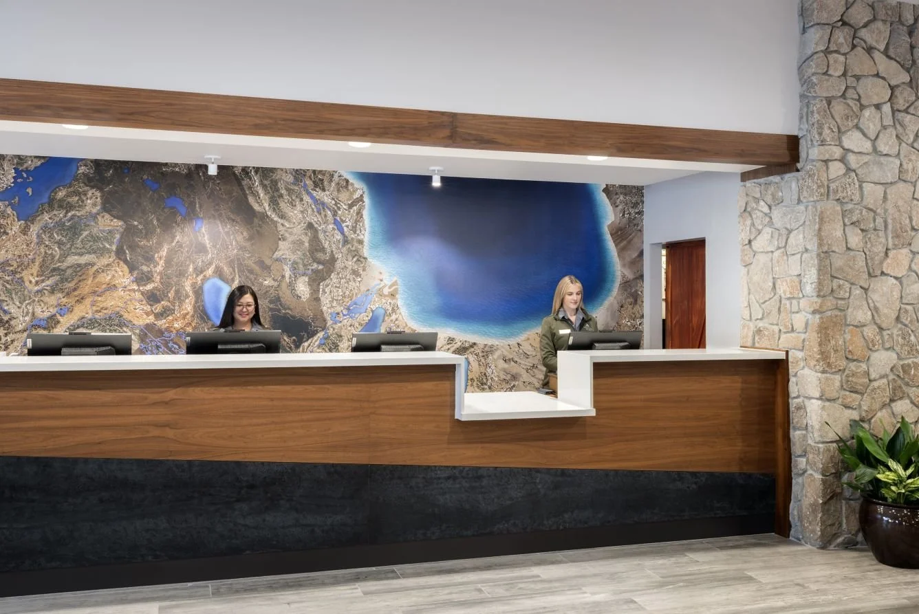 mv-rnotl-front-desk-35750_Classic-Hor.jpg