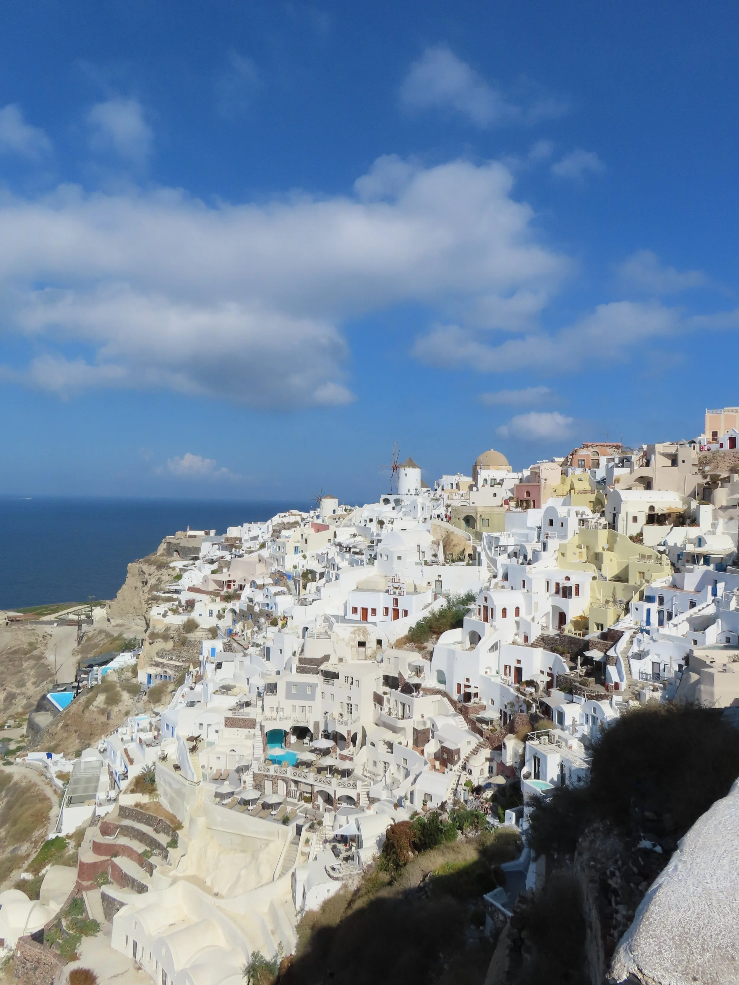 Is Oia Worth It? Where to Stay in Santorini for Every Traveler