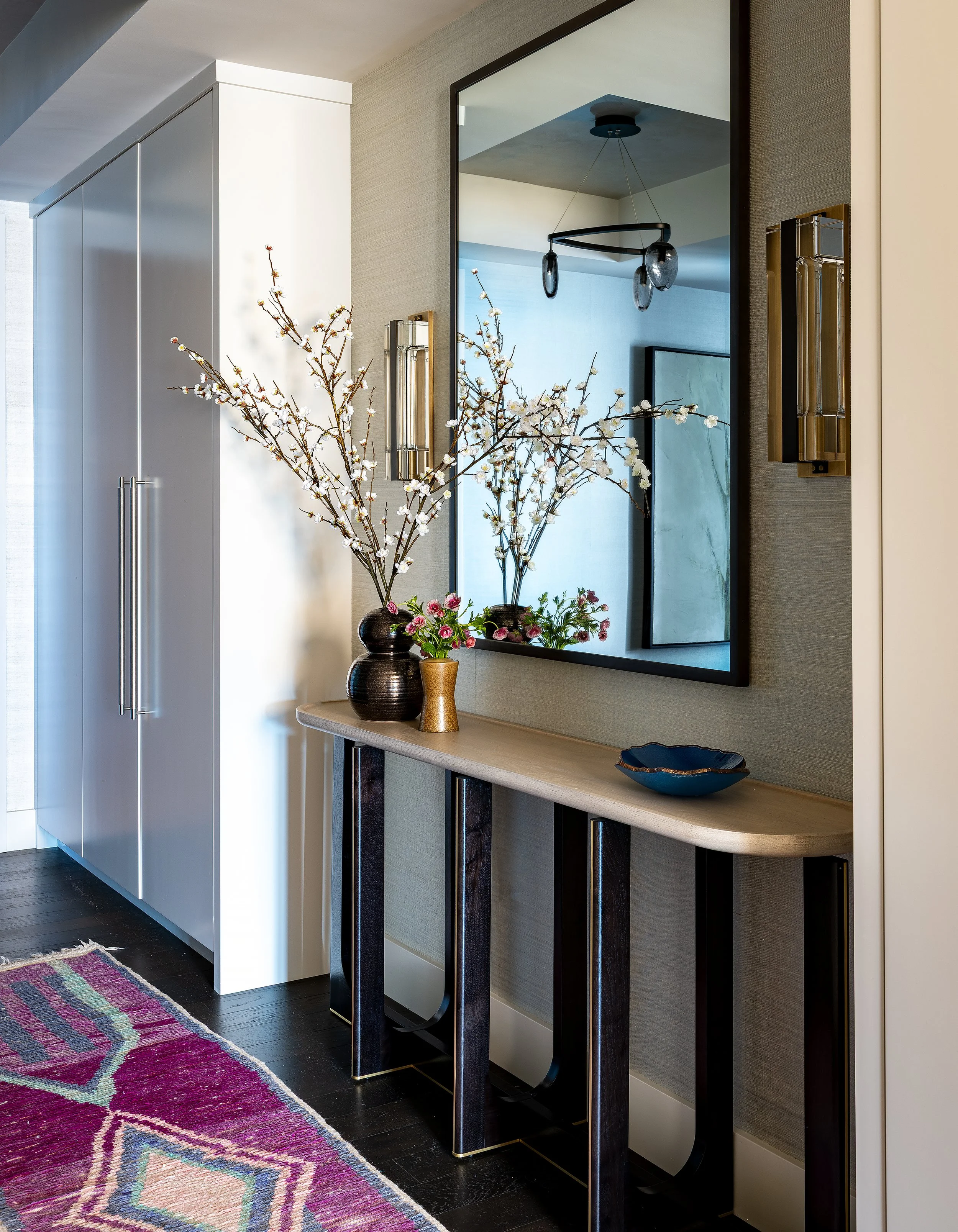 elms-interior-design-boston-harbor-view-highrise-10.jpg