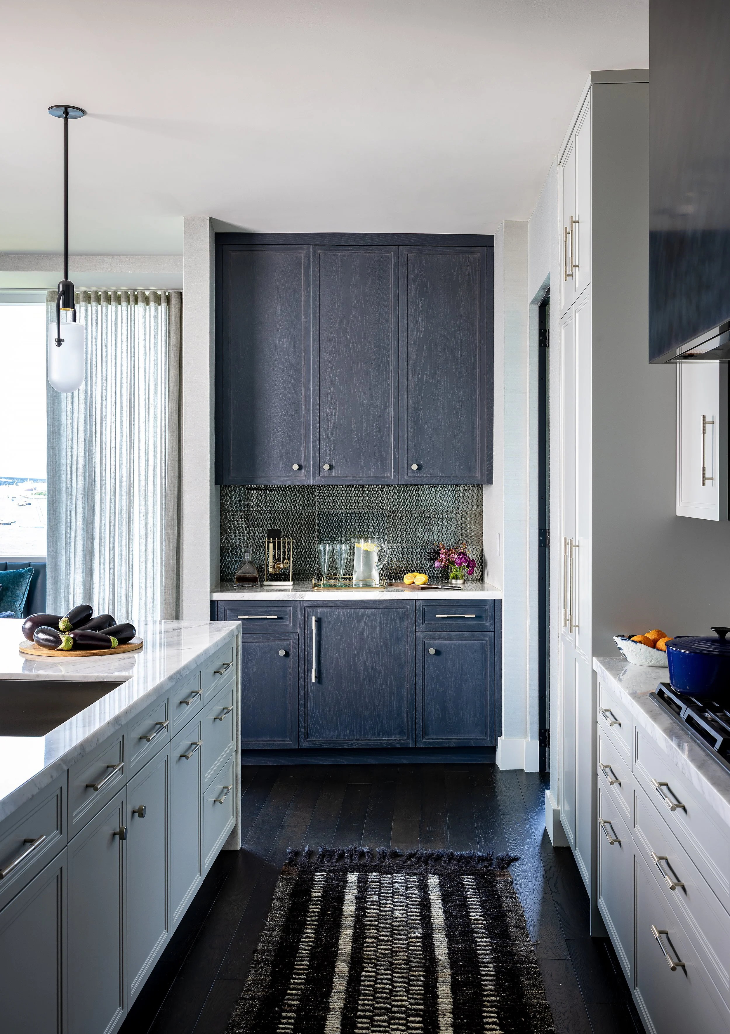 elms-interior-design-boston-harbor-view-highrise-06.jpg