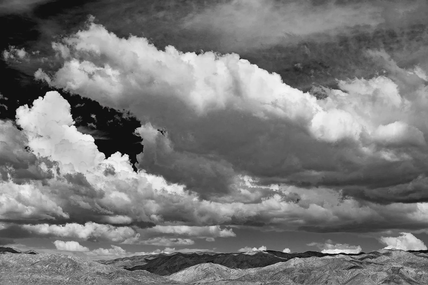 sky%3Amountain8560+bxw+copy.jpg