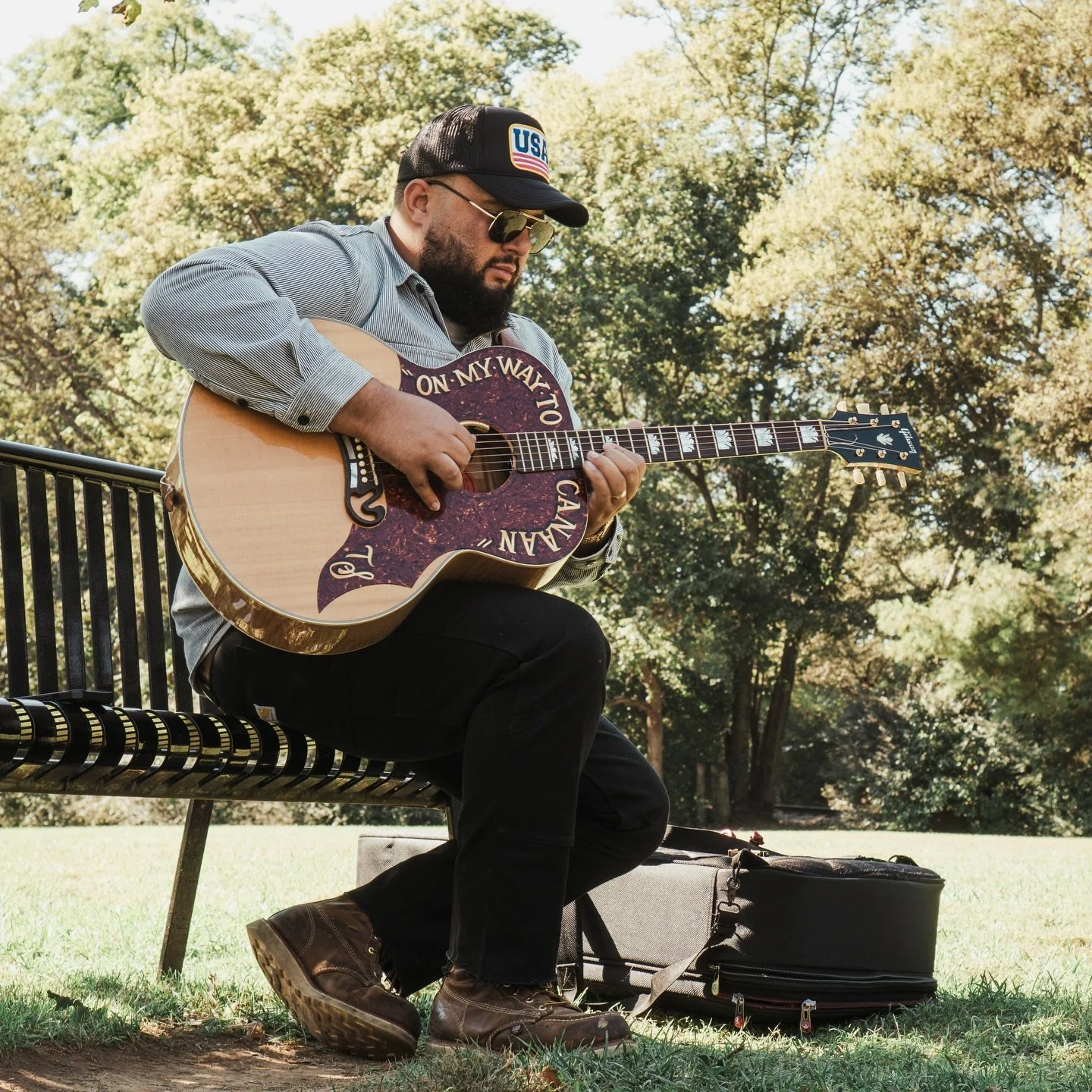 I&rsquo;m thankful this Thanksgiving week for family, friends, and the music we make together. 🤍🦃

#christianmusic #singersongwriter #thankful