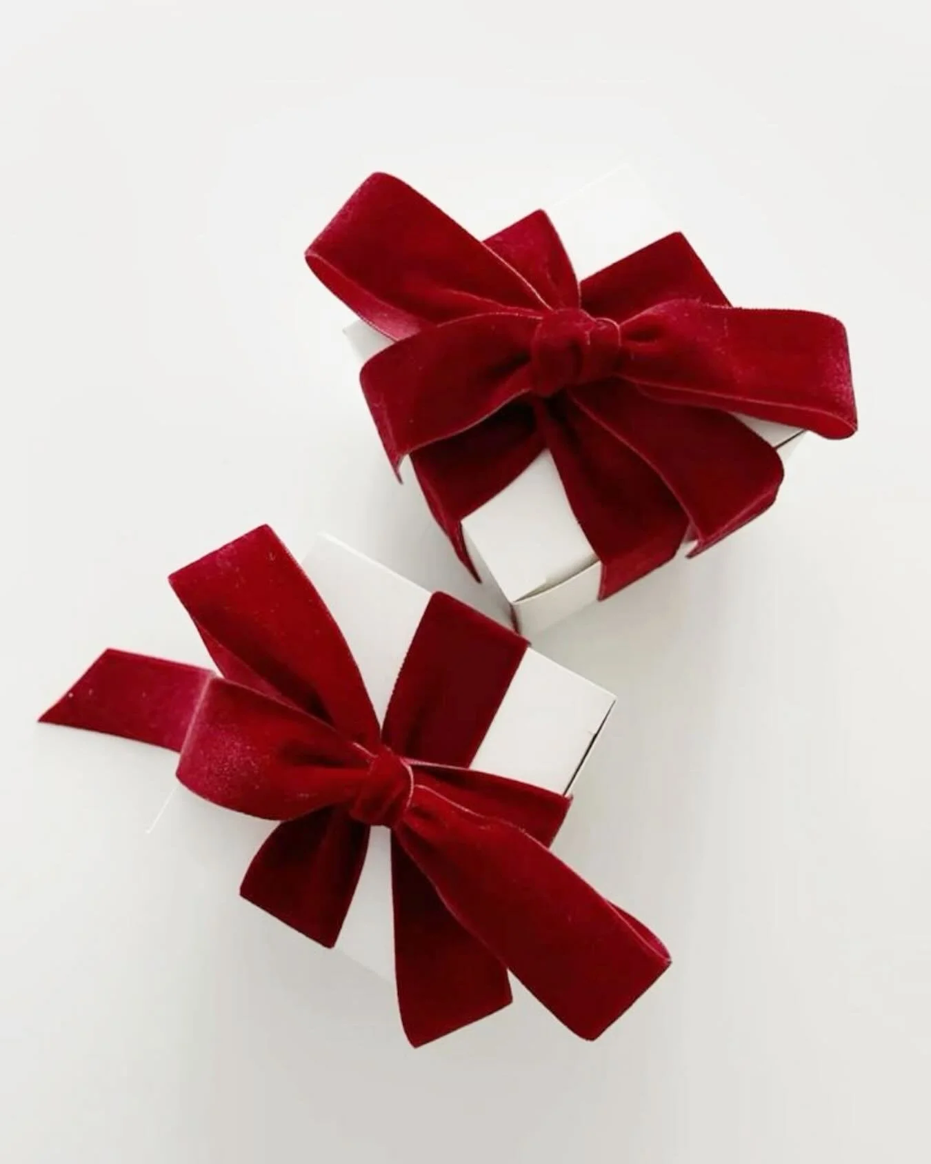 12 days of Christmas is almost here at MEDSPA 33! ✨
.
We&rsquo;ve got some amazing specials coming up, and we&rsquo;ll be announcing them one by one. You can call, text or book online to redeem each special the day they&rsquo;re posted!
.
.
if you ha