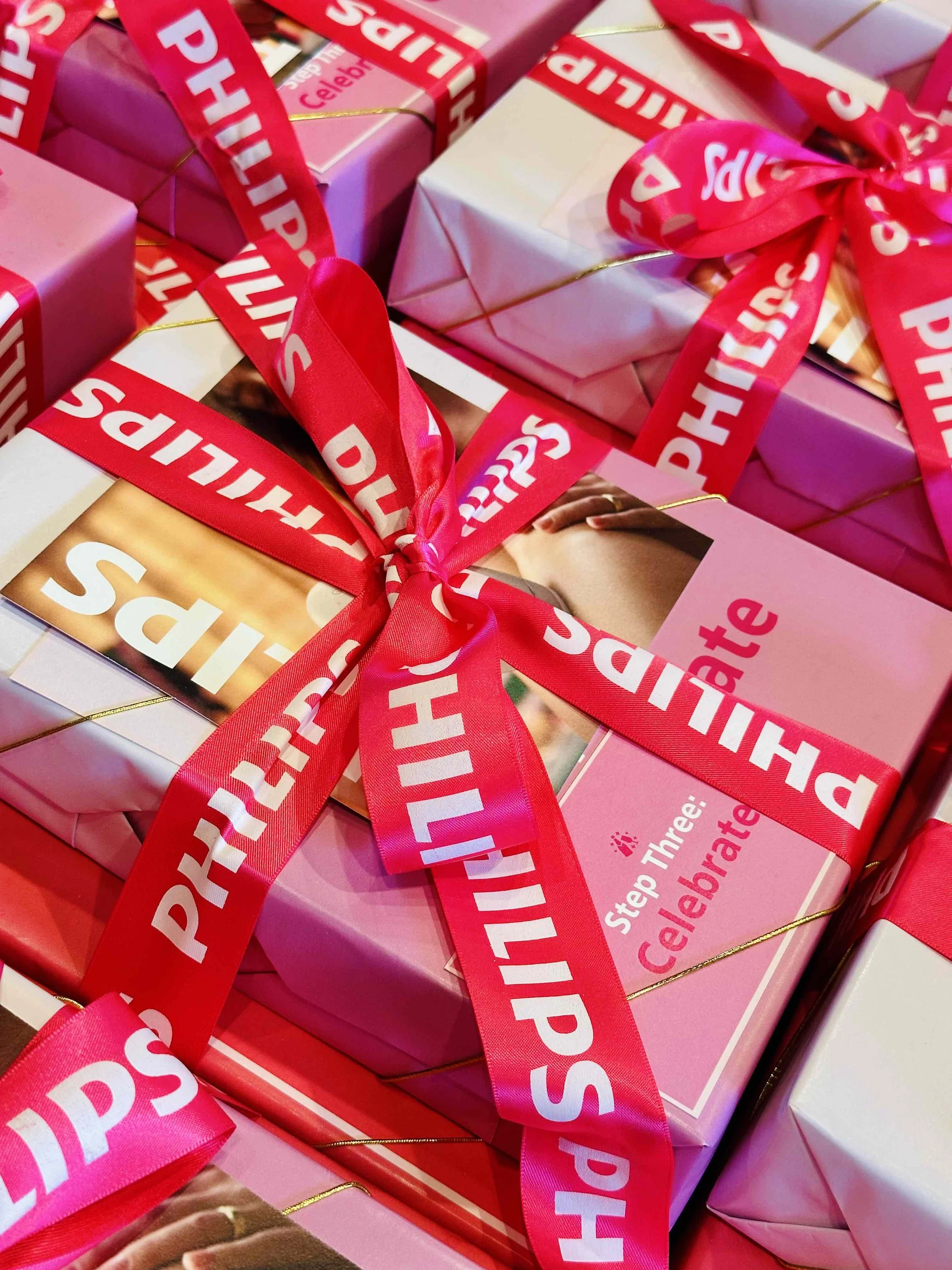 luxury-brand-gifting-box-Philips-lumea.jpg