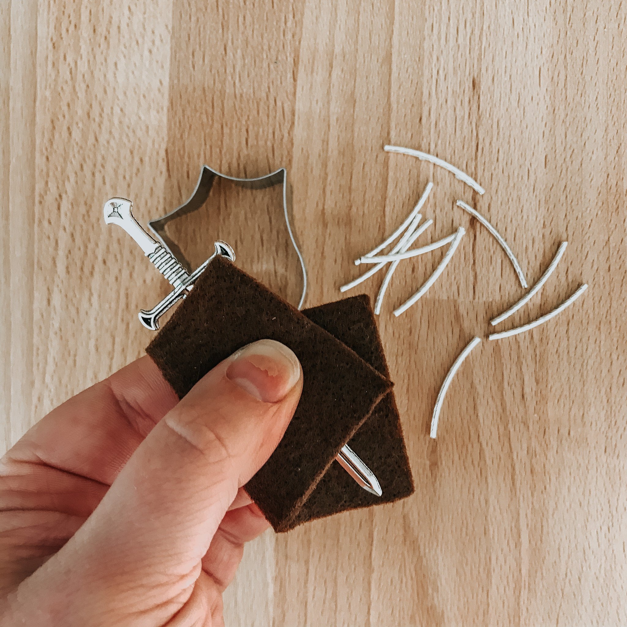 https://i.etsystatic.com/7120401/r/il/c4f2c7/2631637487/il_fullxfull.2631637487_podd.jpg