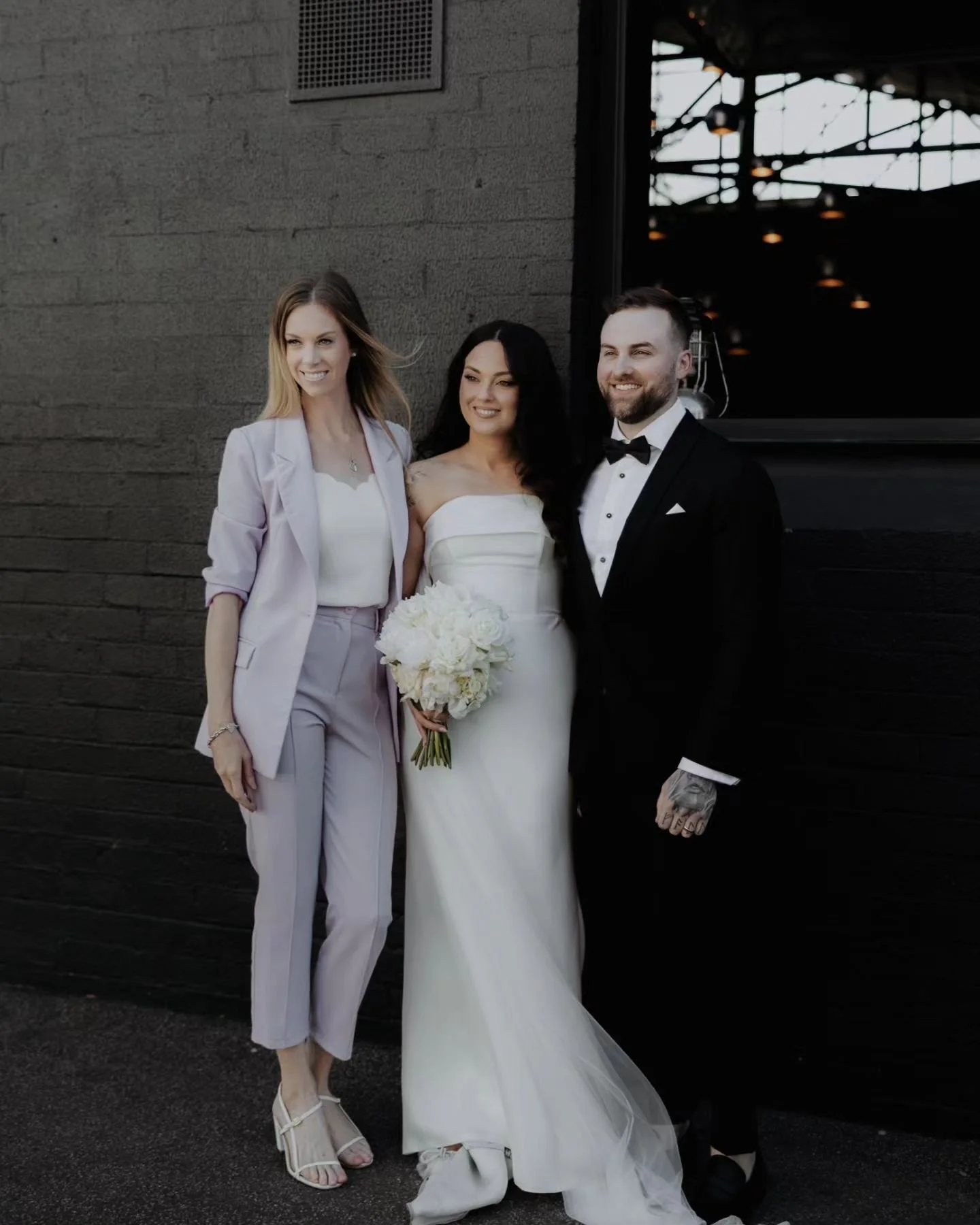 🖤 a year of Mr &amp; Mrs Sawyer 

happy one year anniversary Leona &amp; Michael, may I suggest a friendly game of mini golf for your anniversary? 😉

Thanks again for trusting me throughout the process, you both were so beautiful to work alongside,