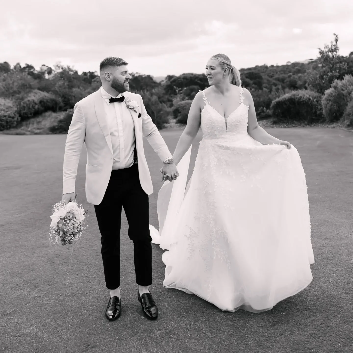 🖤 so in Trende...

a year since Laura &amp; Andrew said &ldquo;I do&rdquo;

Still not over how special your day was... the kind of love that fills a room and makes everyone feel it. 
I feel so lucky I got to stand there with you both and be a small 