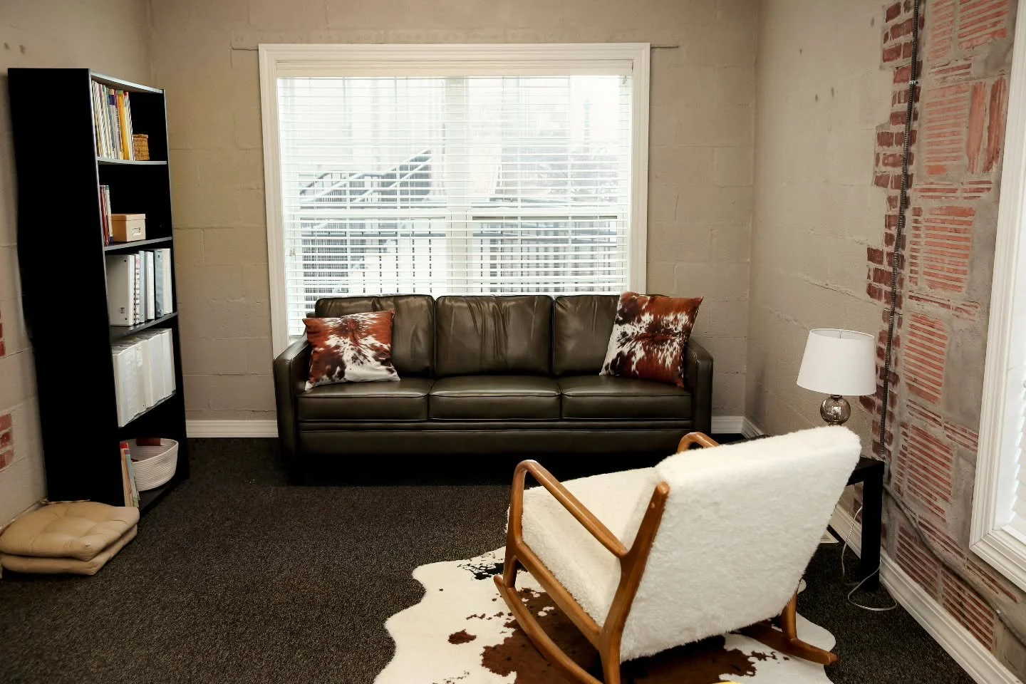 Finding a place where you feel comfortable and understood  can be difficult. At Alpine Counseling, I strive to create such an environment while encouraging people to step outside of that comfort zone to create positive change.
#alpinecounselingsd #b