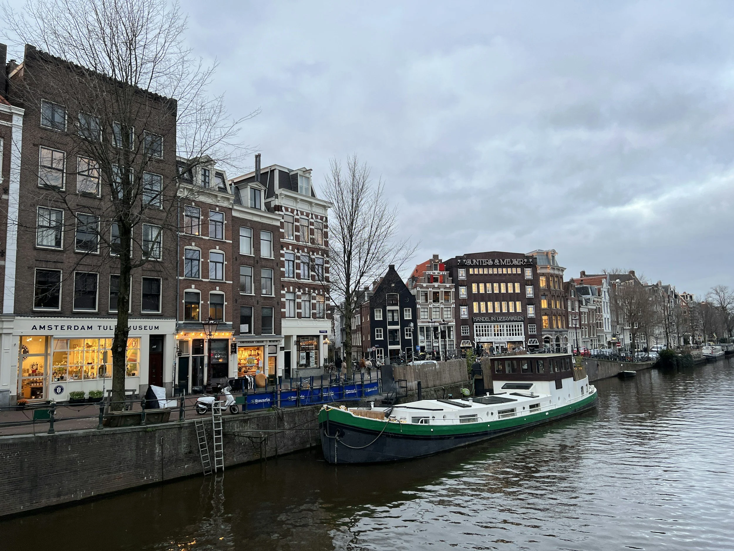 amsterdam’da nerede kalınır