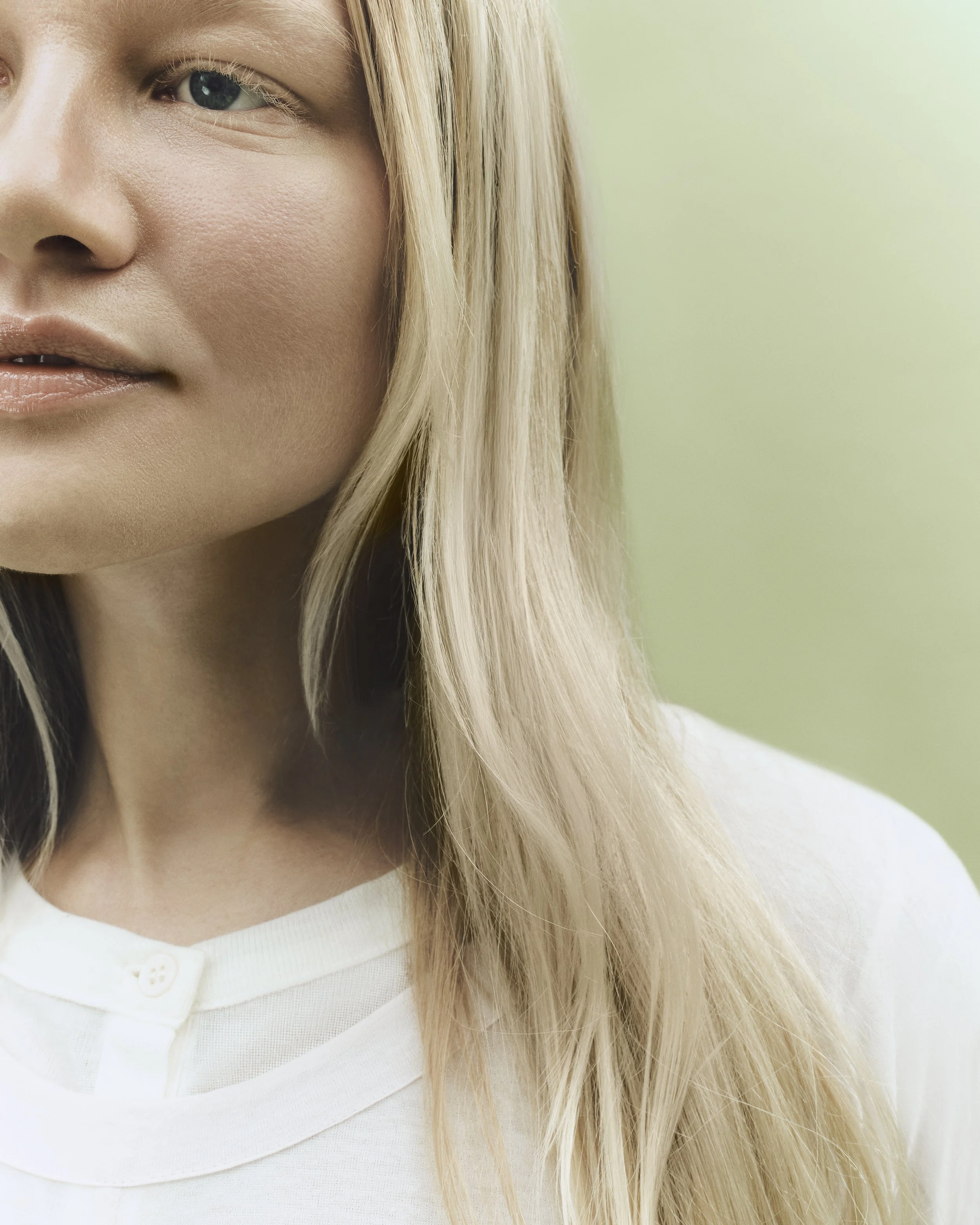 YTTP_ProteinBalm_26_Photo_Model_Hero_Lili_ModelPostApplication_2339.jpg