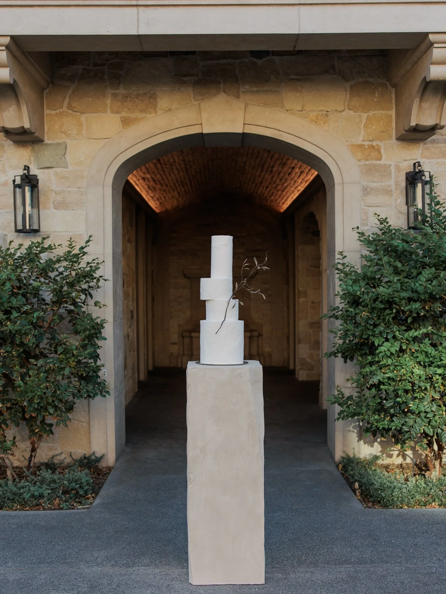 A sculptural cake study in architecture, texture, and restraint. 

Designed in conversation with the stone, landscape, and quiet geometry of Monserate Winery. 

Photography perfectly captured by @aubreyraejones