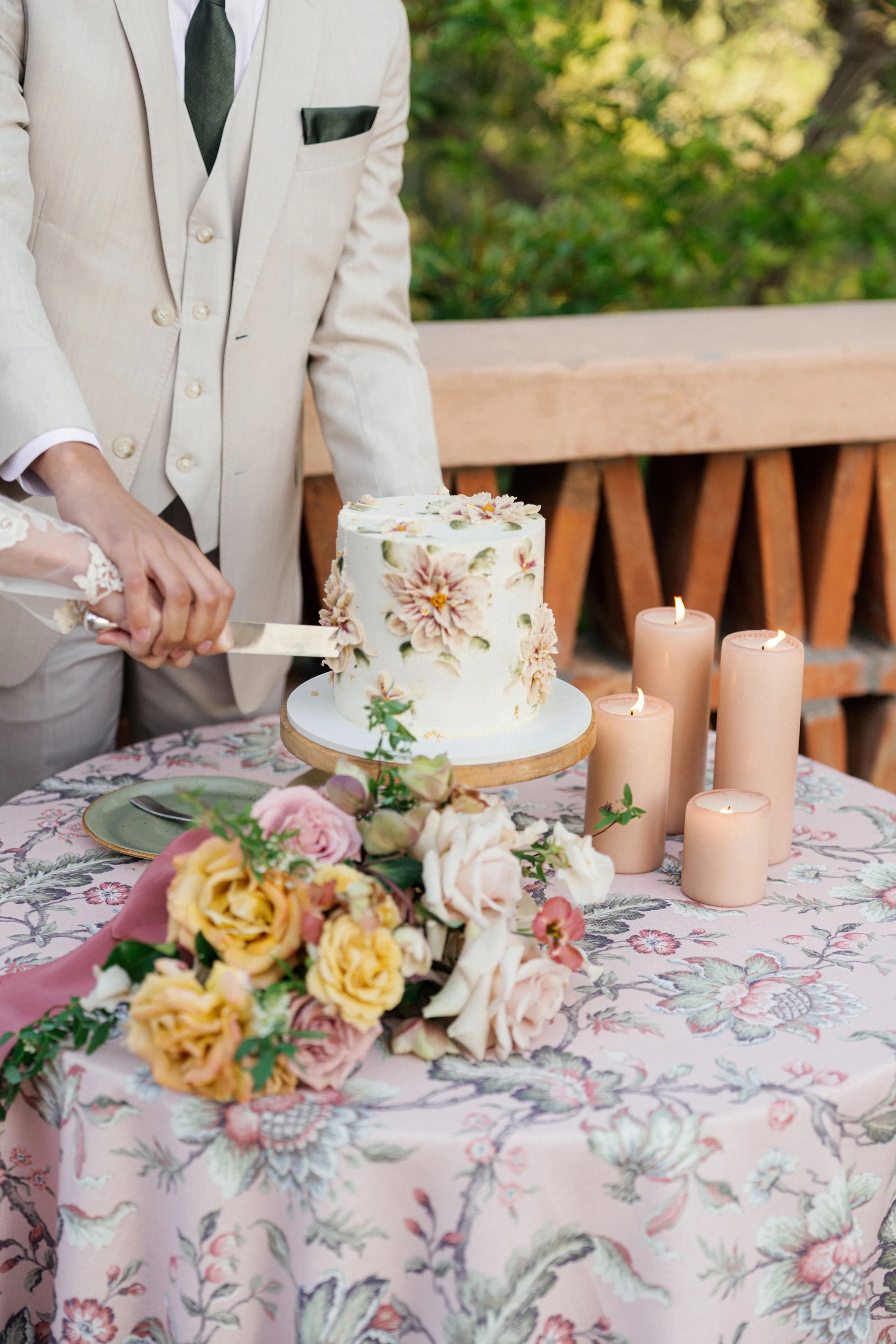 luxury wedding cake, buttercream floral cake, San Diego cake, san Diego wedding cake, San Diego wedding