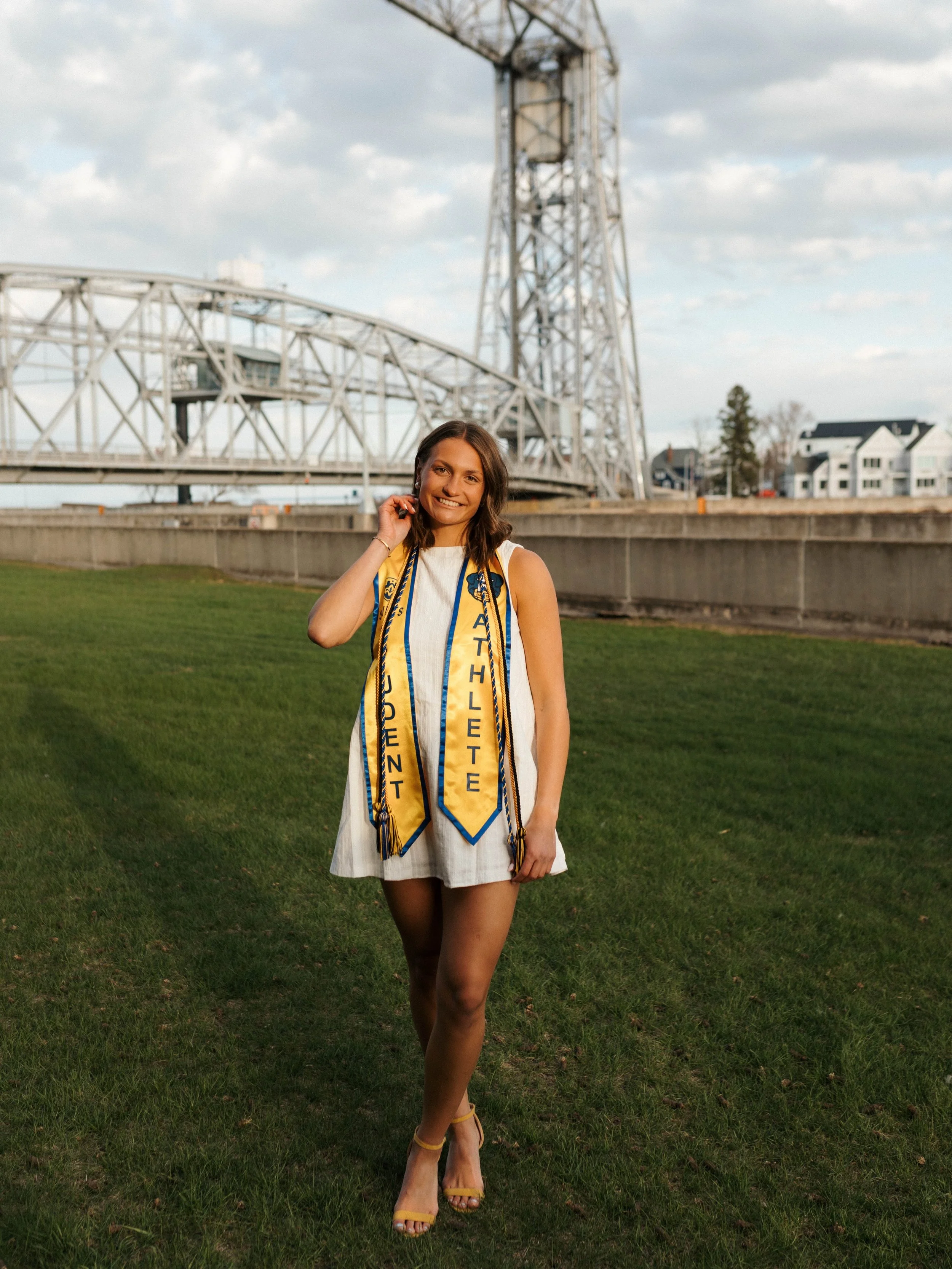 Some of my favorites from grad shoots these past few weeks ✨🥳