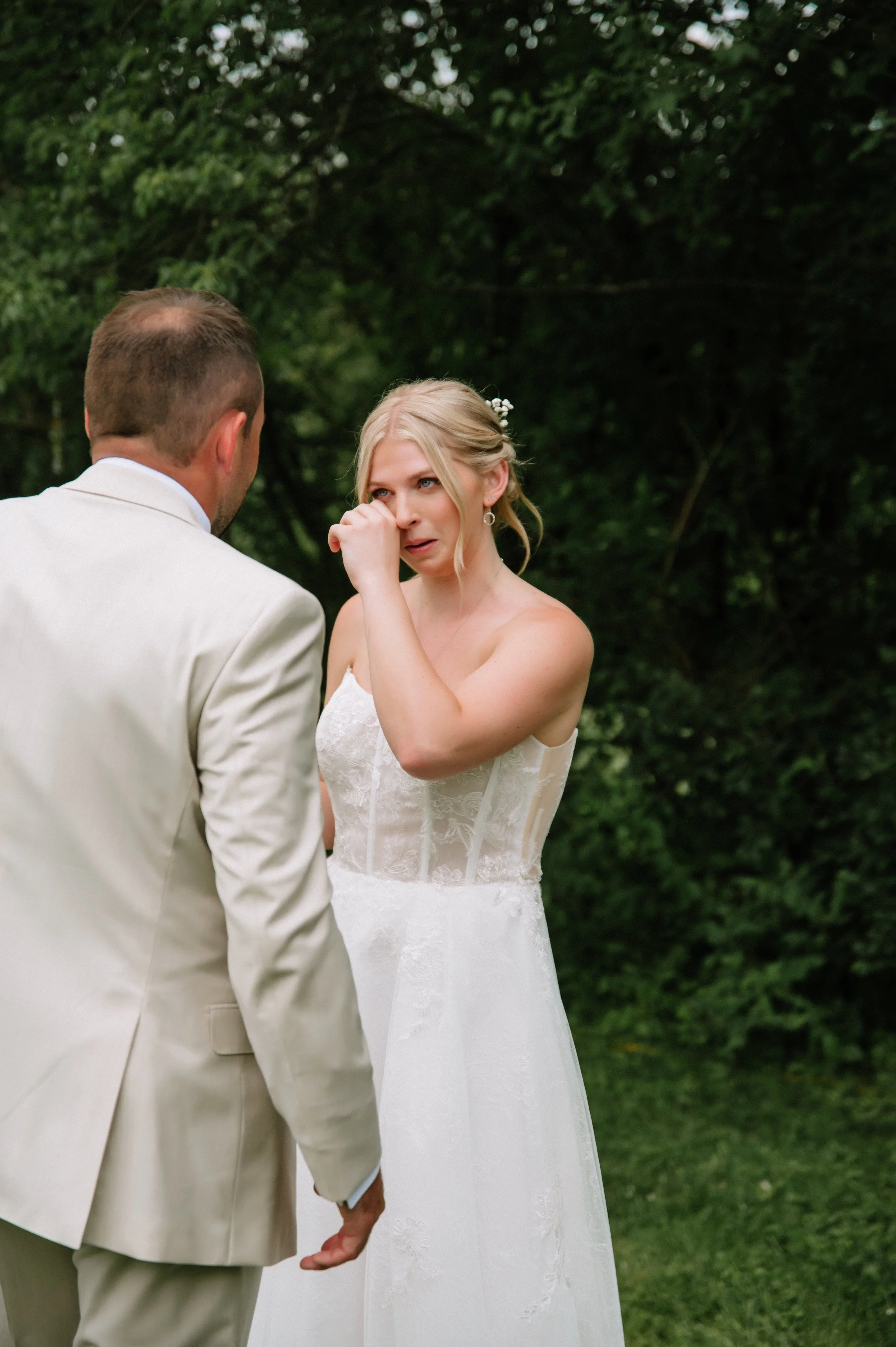 bride crying at first look.jpg