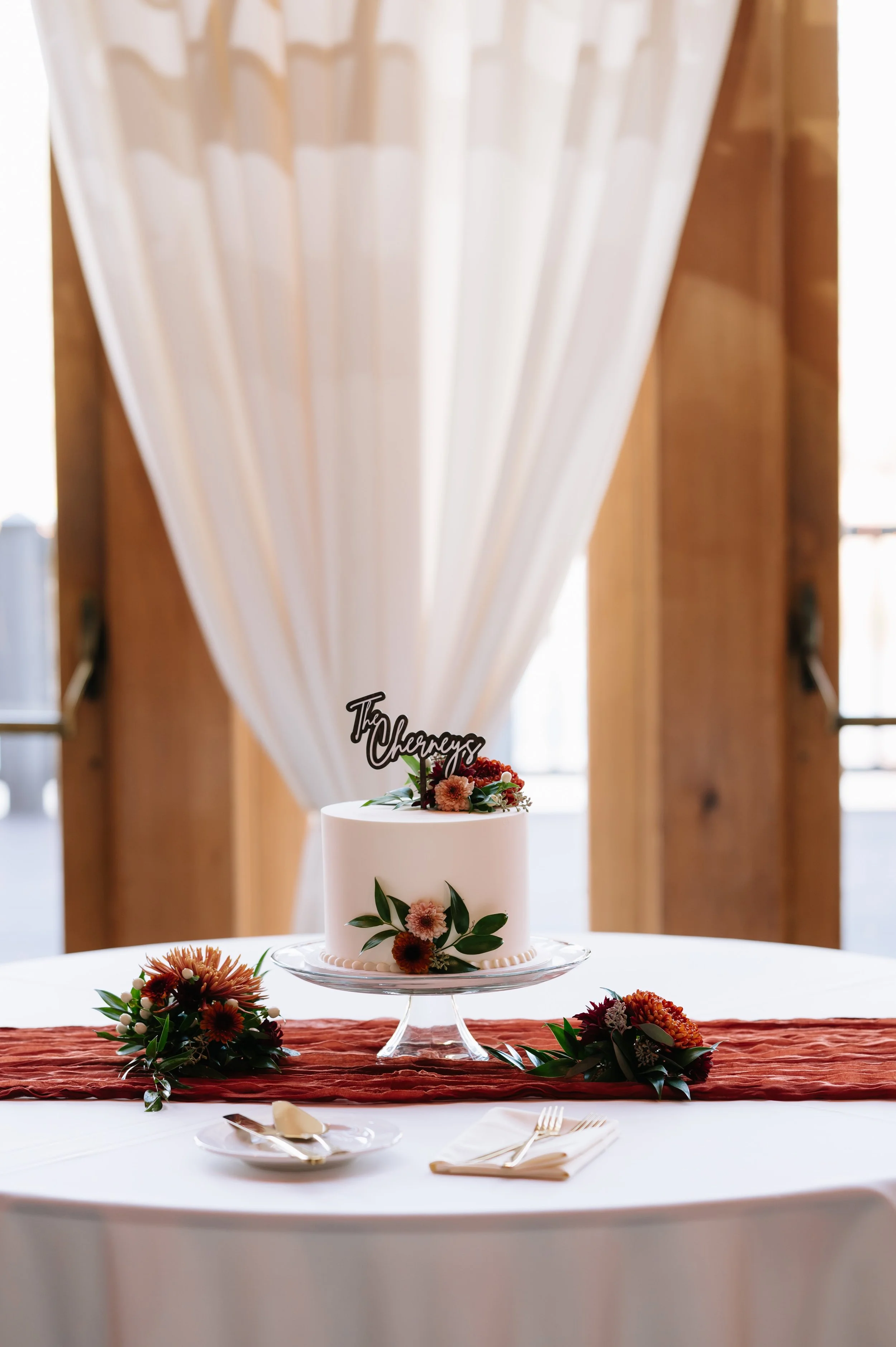 fall wedding cake.jpg