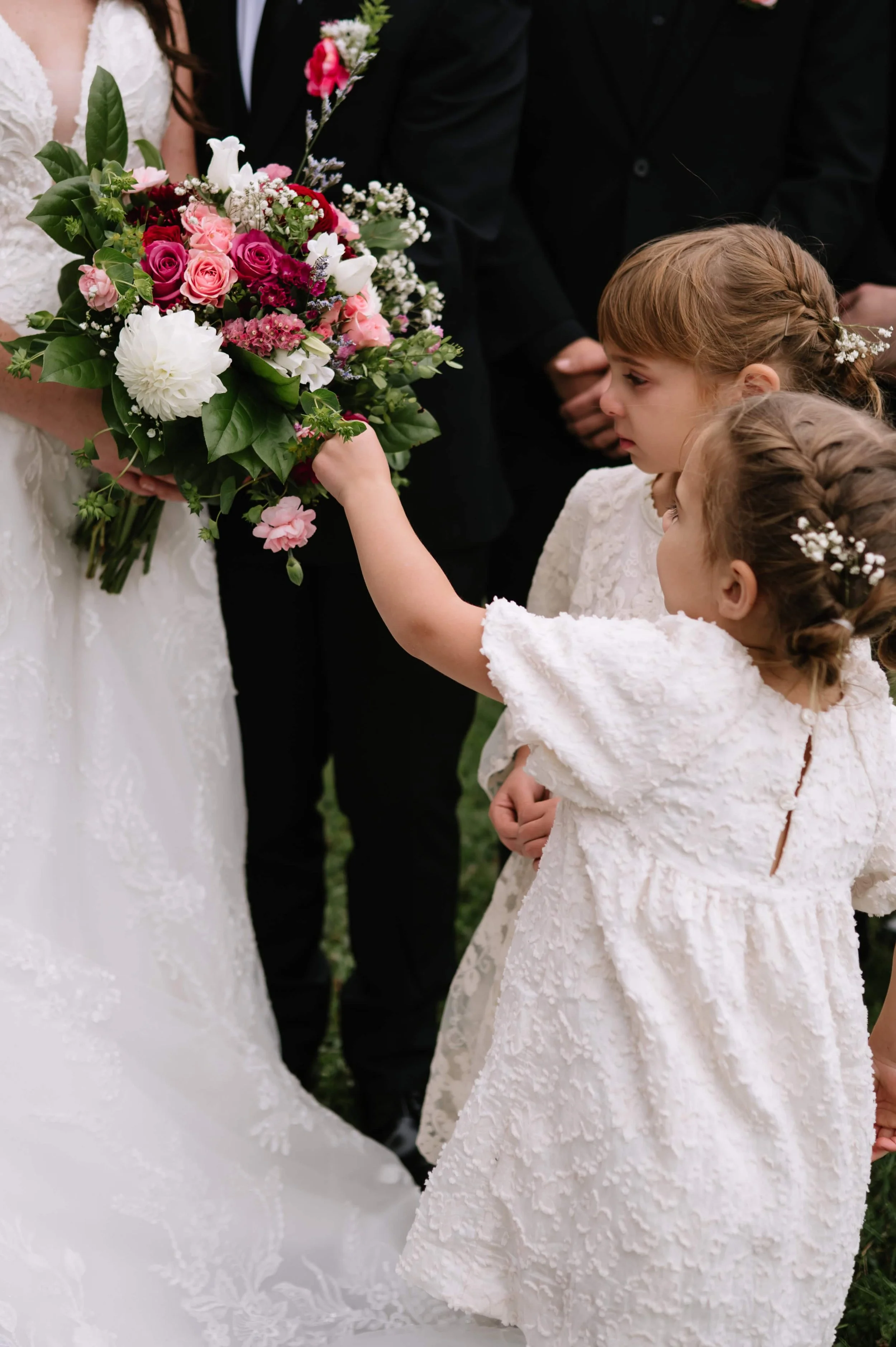 flower girls holding flowers.jpg