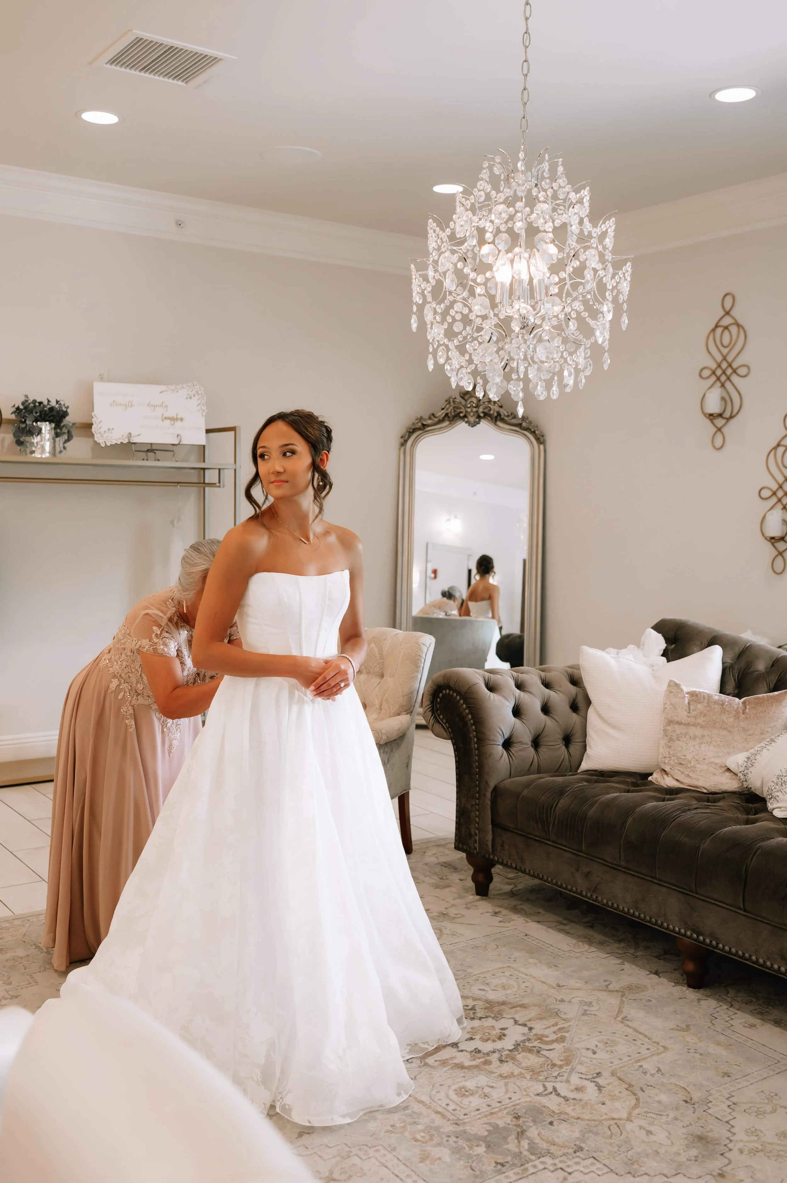 bride getting dressed.jpg