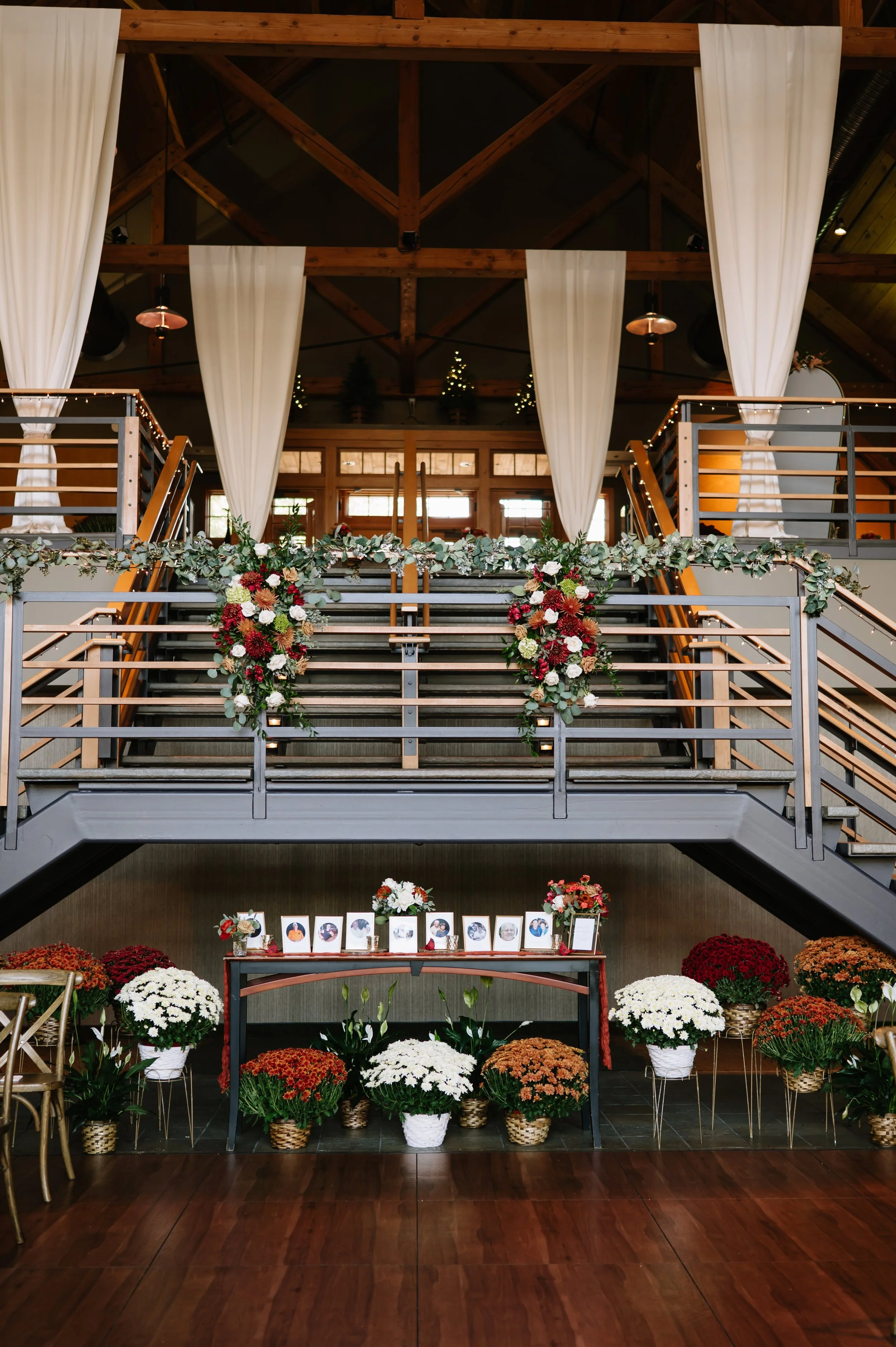 fall wedding decor.jpg