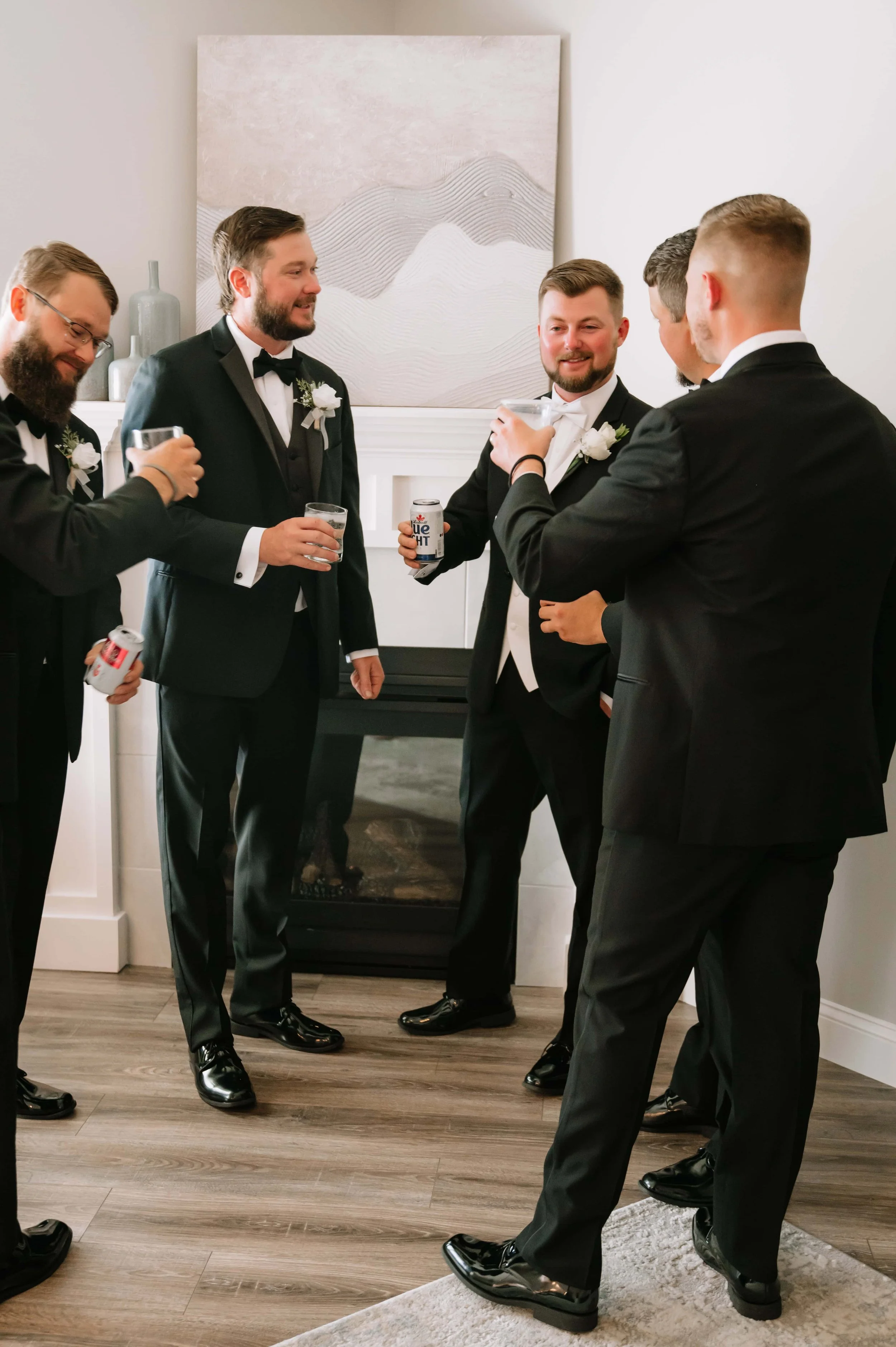 groom and groomsmen.jpg