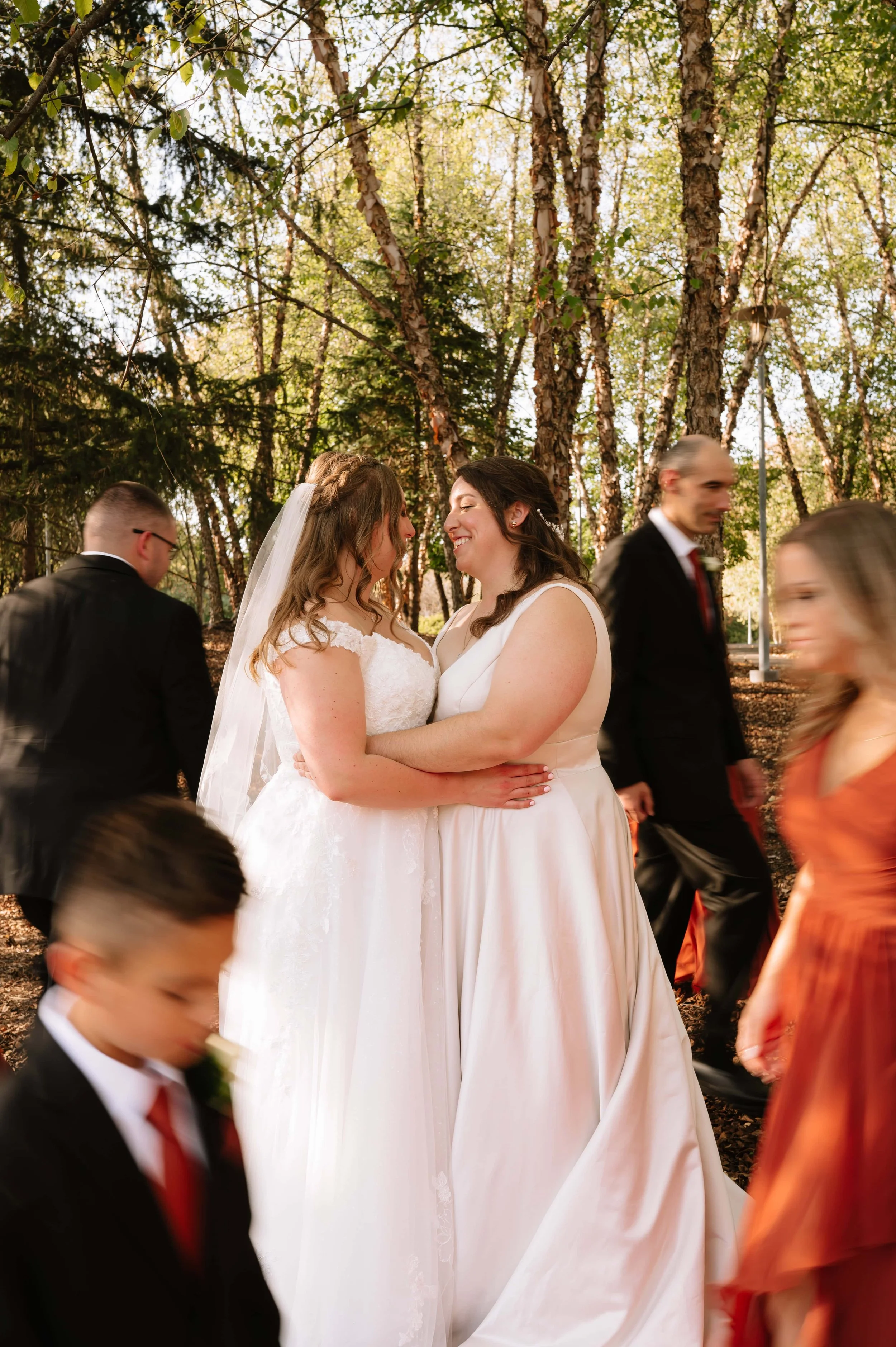 bridal portraits with bridal party.jpg