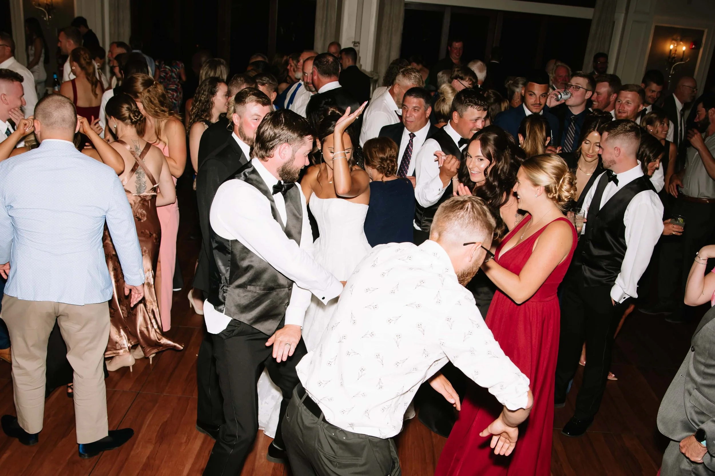 wedding reception dance floor.jpg