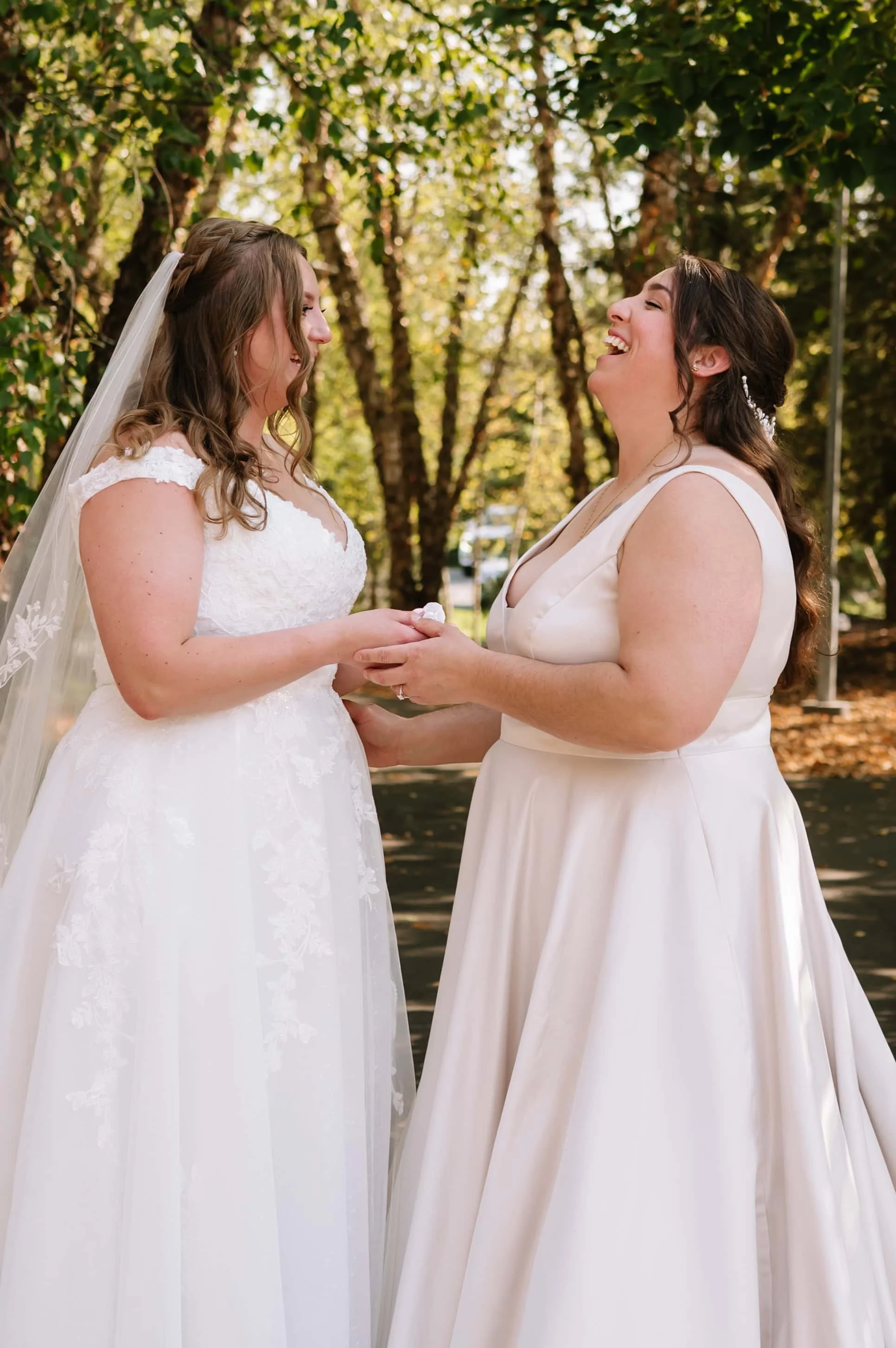 brides at fall wedding.jpg