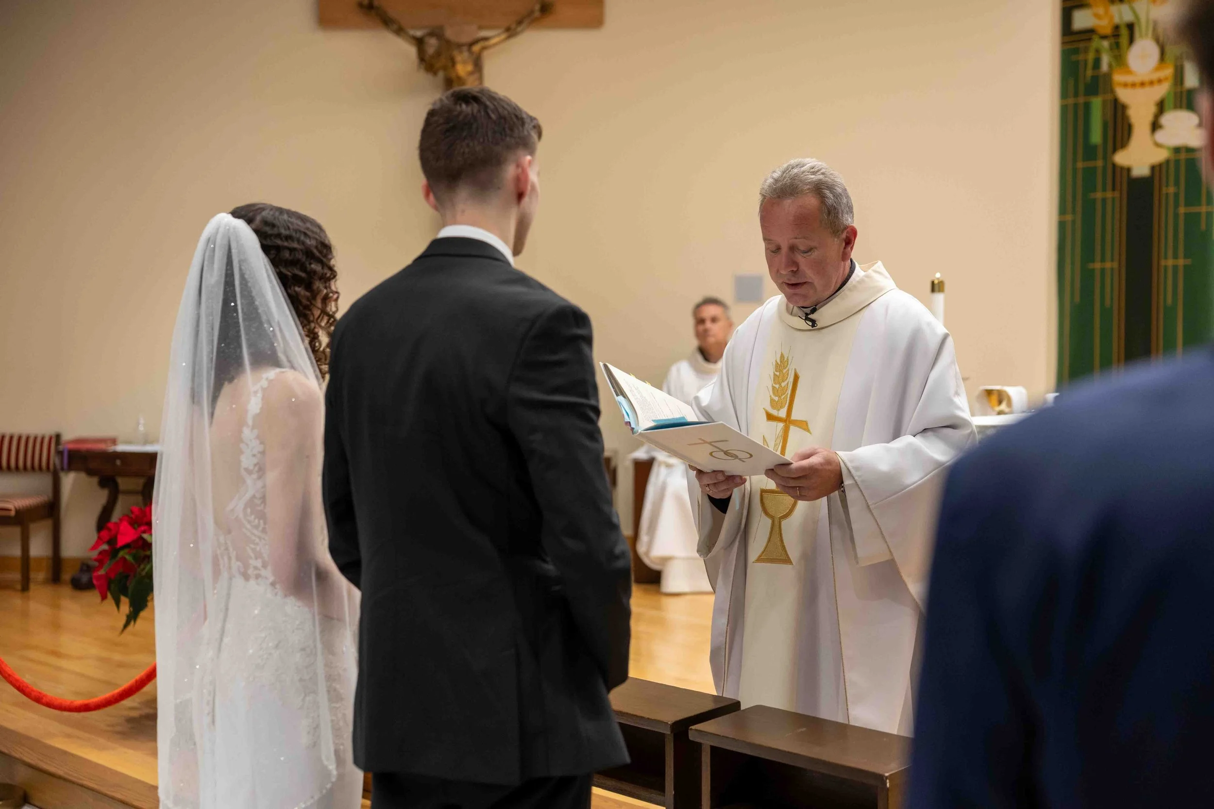 The Raw Pulse of 18: Why I Couldn't Stop Shuttering During This Long Island Wedding