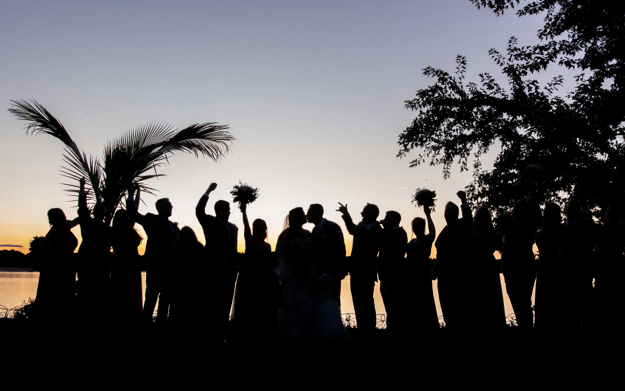 Against the sea’s endless horizon, the couple shares a tender kiss at the shore—love, intimacy, and New York romance captured in every wave.
A timeless moment by a leading wedding photographer in the USA.