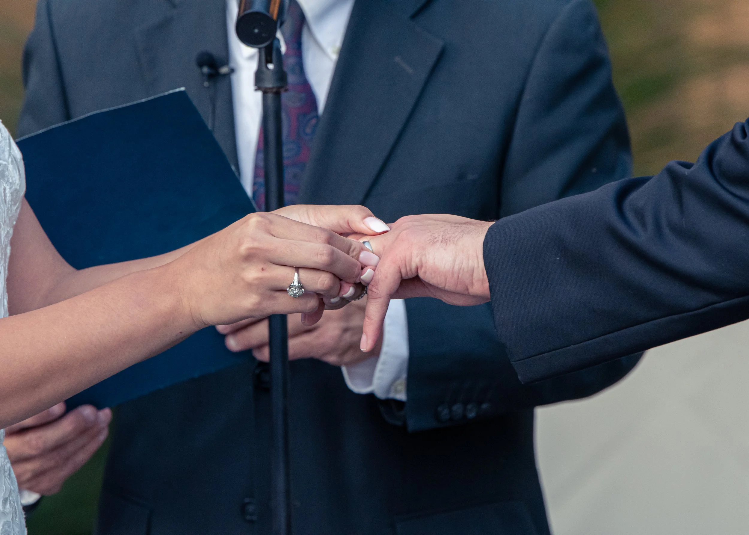 The couple exchanges rings before the altar, weaving together promises of eternal love and commitment.
A defining New York wedding moment—unity, hope, and the beginning of a shared lifetime, beautifully captured.
