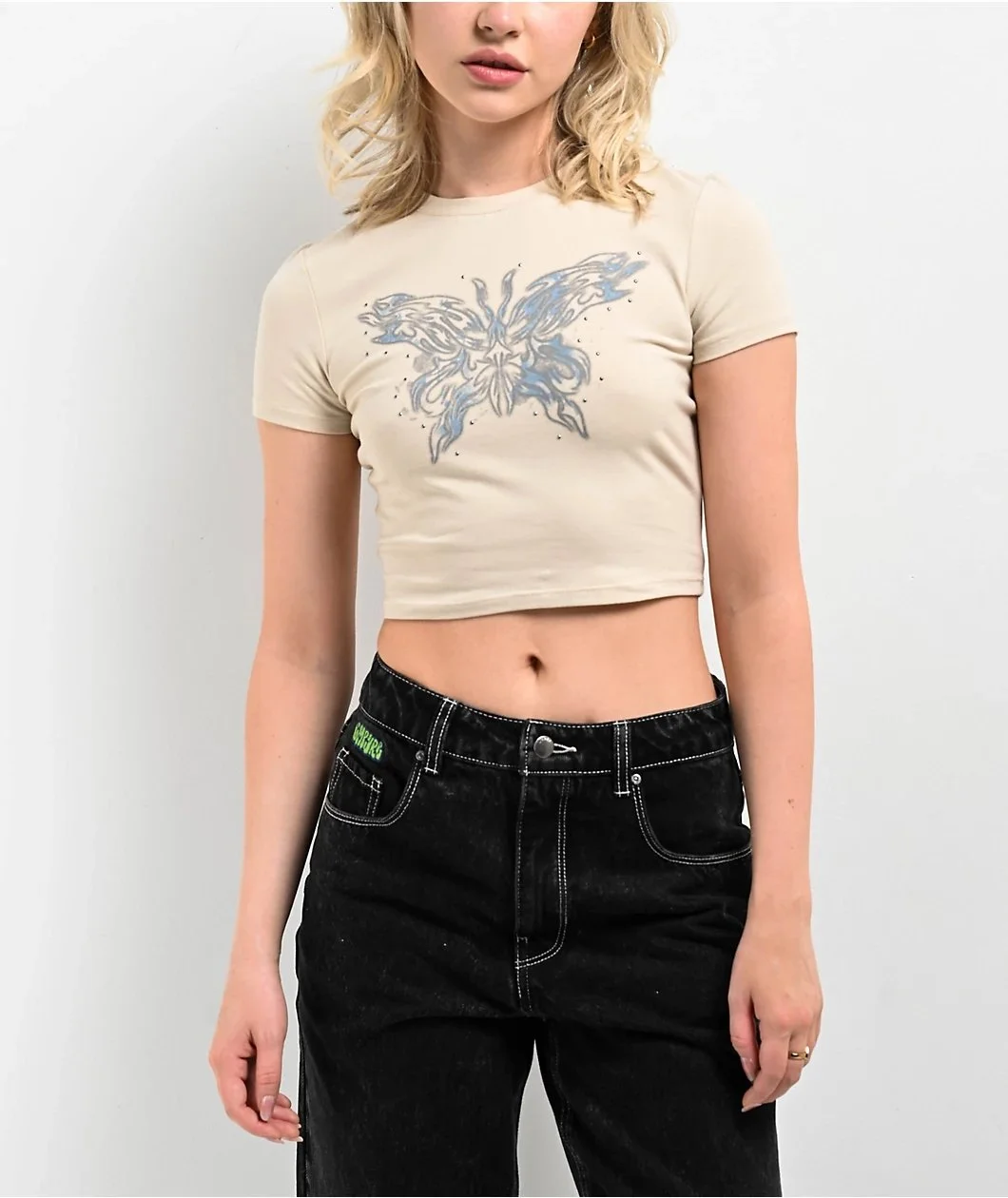 Vitriol-Lorena-Buckle-Back-Beige-Crop-T-Shirt-_389423-front-US.jpg