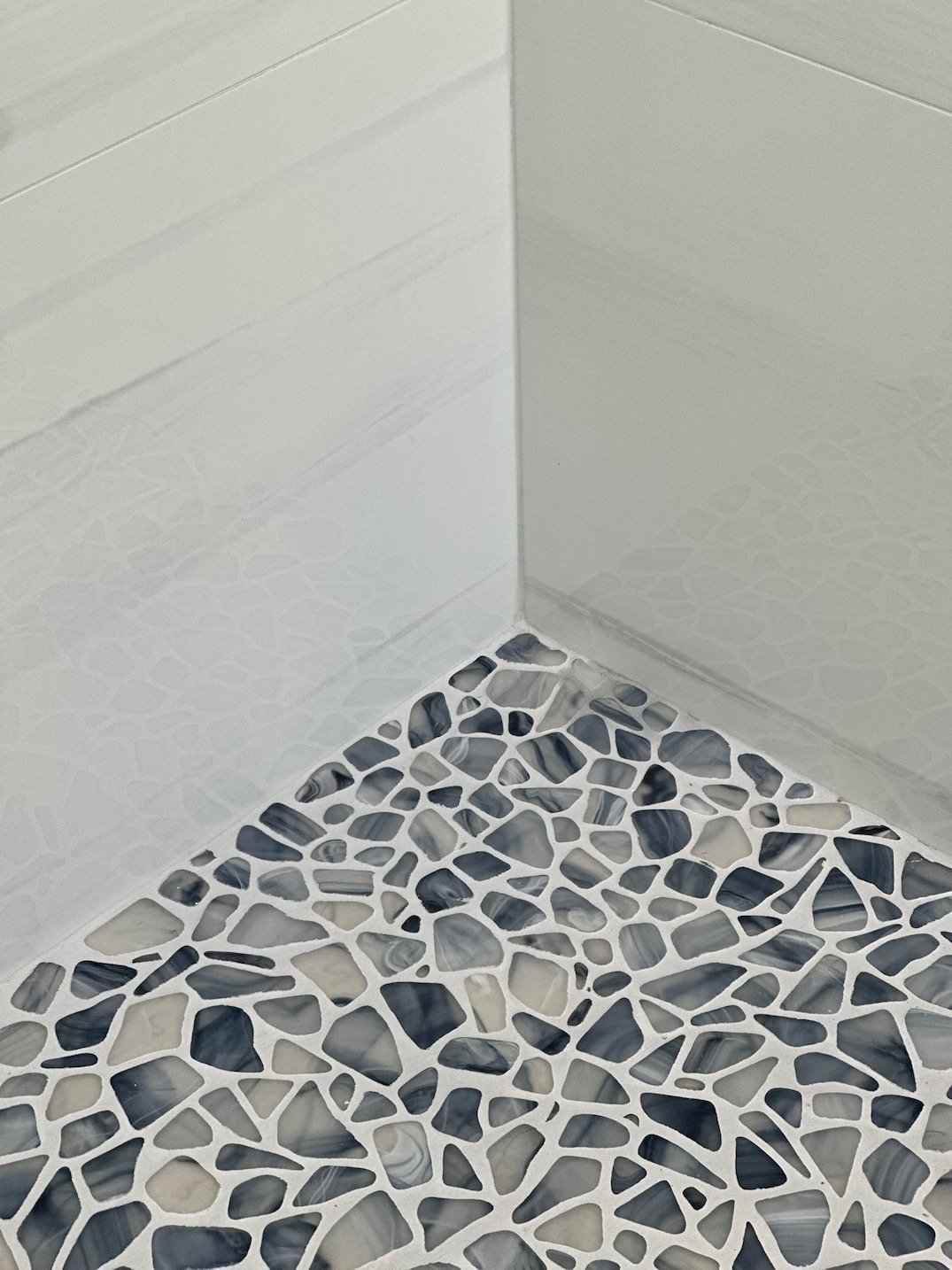 shower-floor-details.JPG
