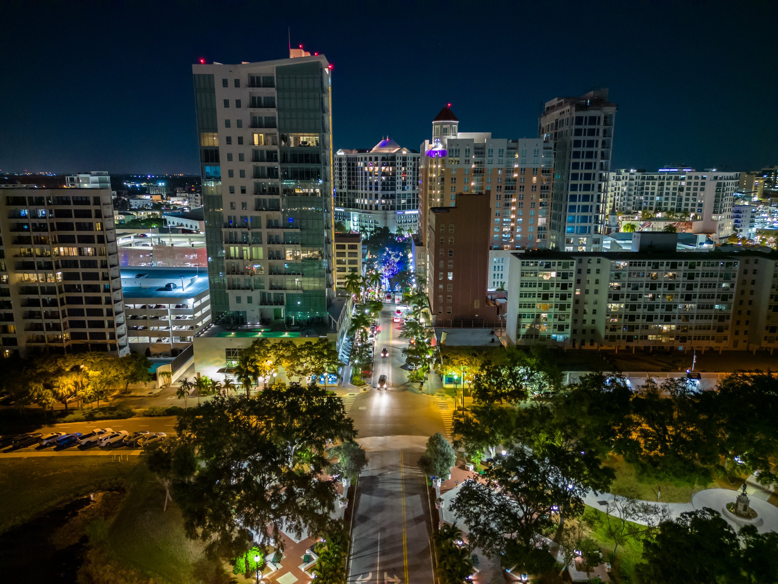 downtown sarasota hyperlapse 2 102823-4.jpg
