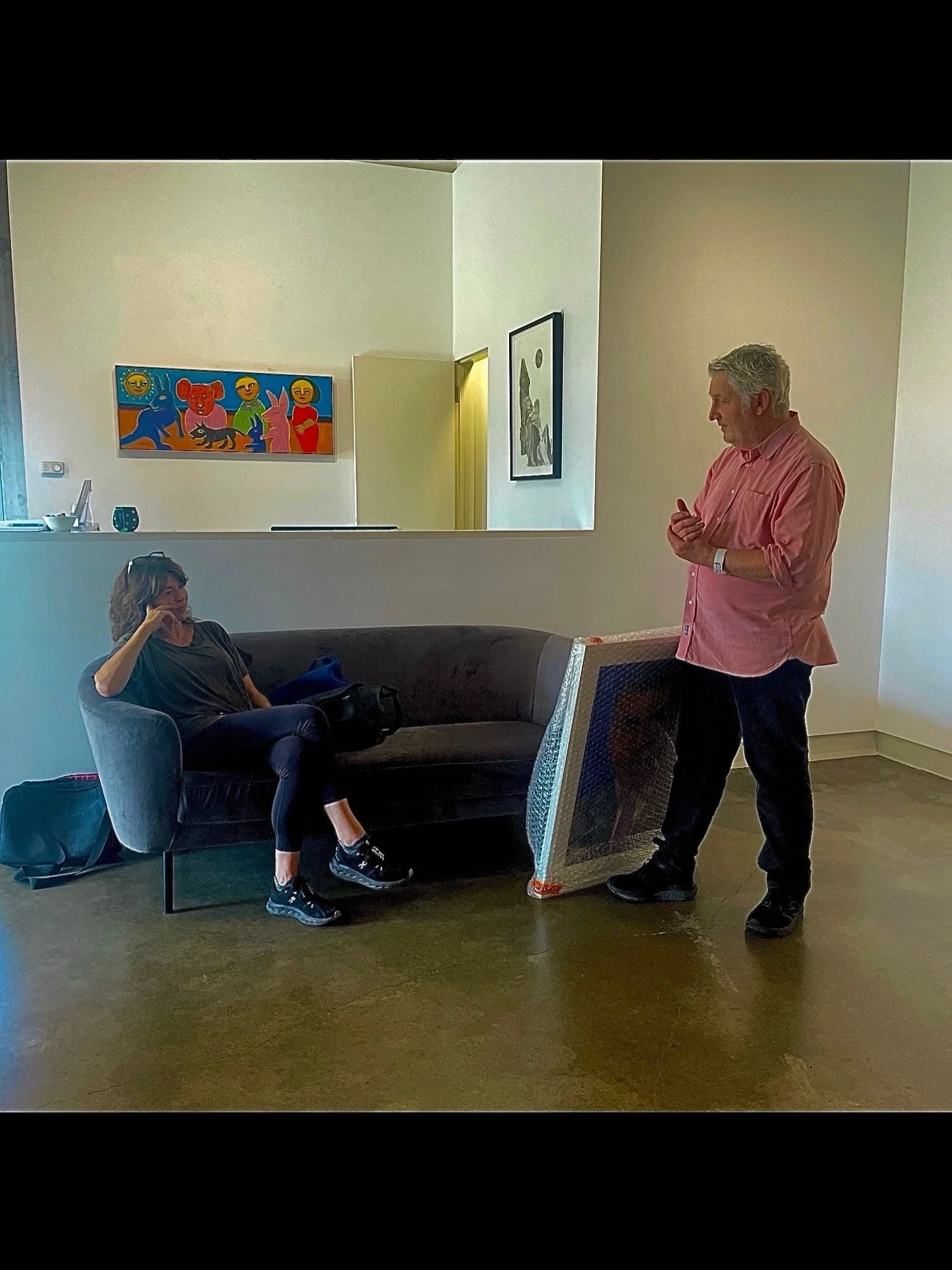 afternoon chats with stevecoxstudio and theresestrauss about paintings and other stuff !! @wmoragalleries #❤️