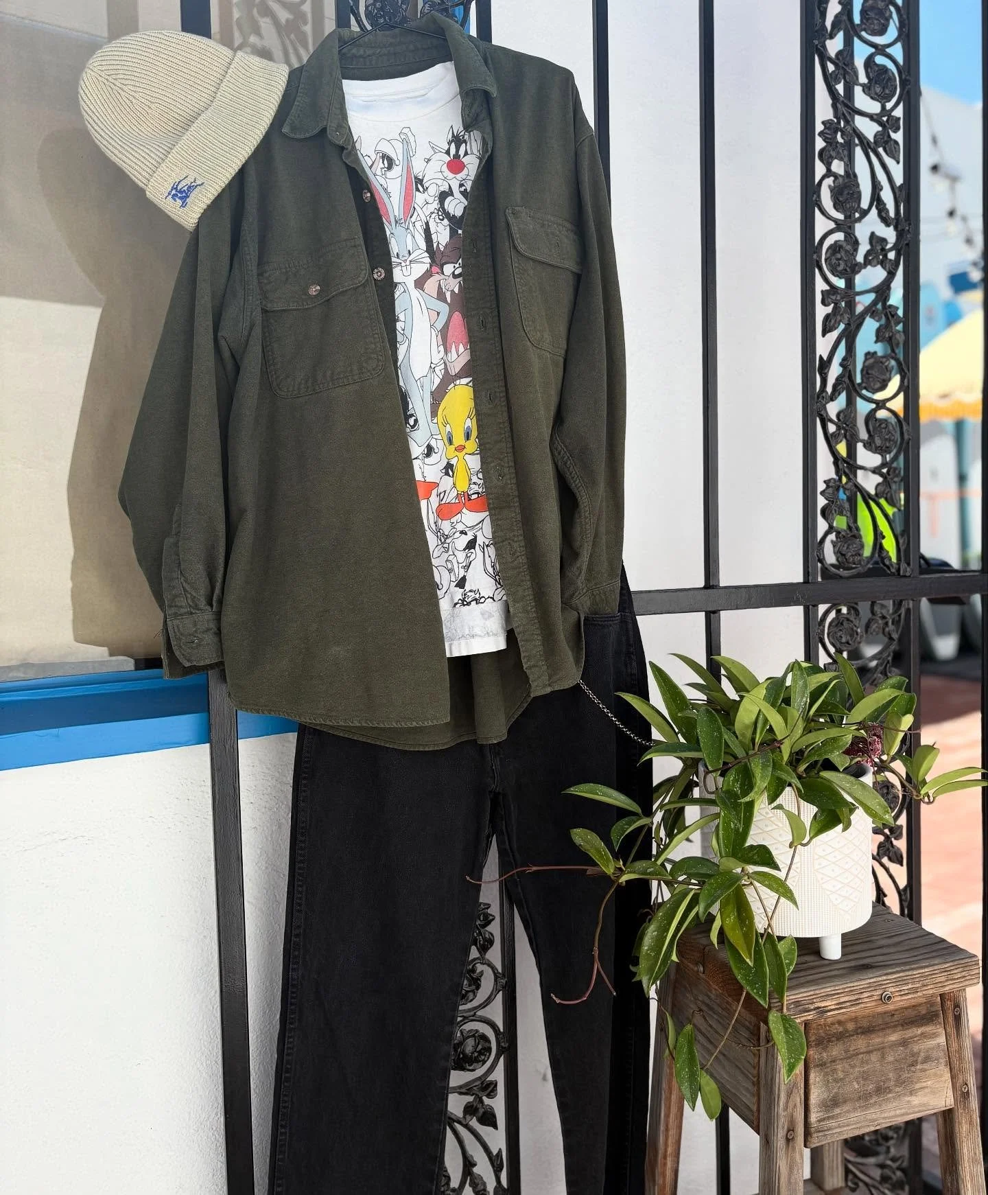 Serving layers, textures, and allll the cozy vibes 🍂

✨ Your fall thrift mood board is right here &mdash; swipe for outfit inspo 👀

#sundancethriftshop #thriftedfinds #fallmood🍁 #fallmoodboard #newstyle #vintagestyle #thriftedfashion
