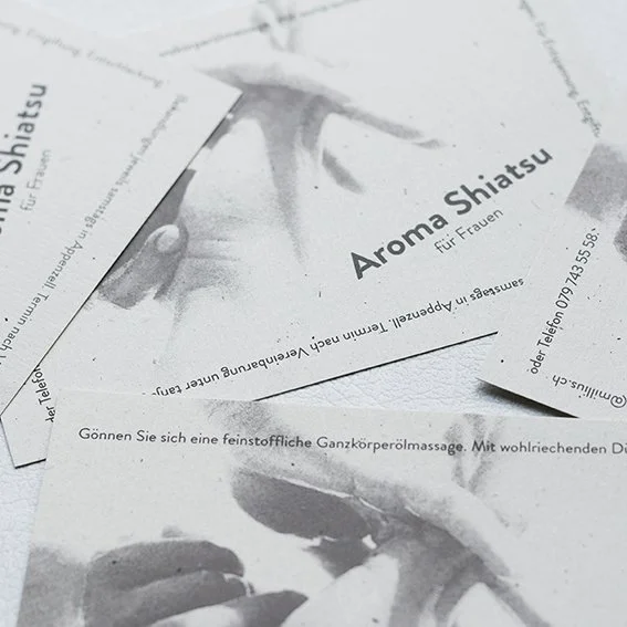 NM_Aroma_Shiatsu_Postkarte_2_quad.jpg