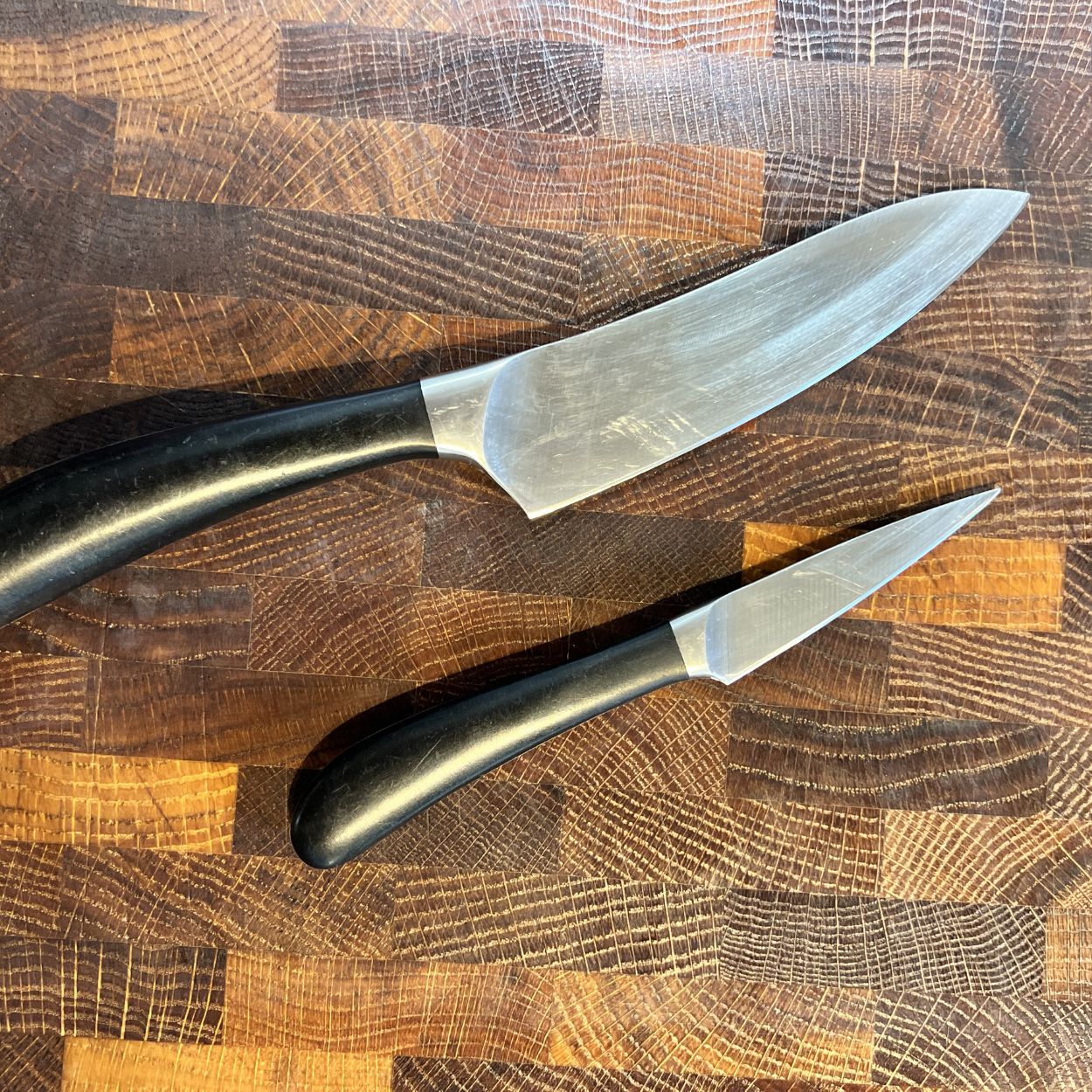 Robert welch chef knife and pairing knife after sharpening.png