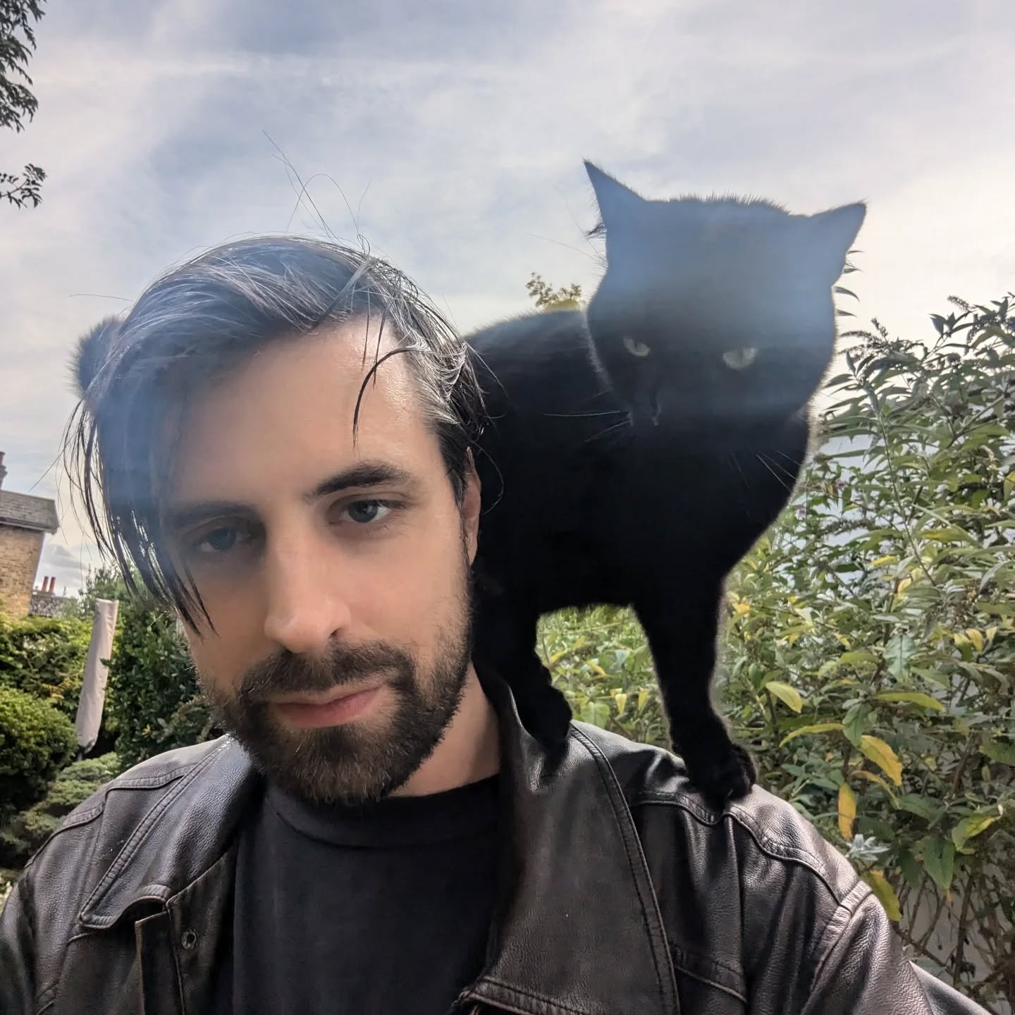 Happy New Year everyone.
Here&rsquo;s to good health, good fortune, and finishing the million half-cooked ideas.
(人*&acute;&forall;｀)｡*ﾟ+