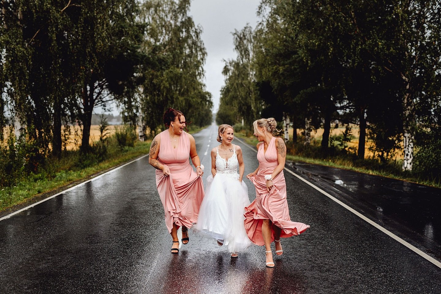 Arki, tuo kavala ajanvarastaja kes&auml;n j&auml;lkeen&hellip; 🕰️ T&auml;ss&auml; kohtaa vuotta ei voi kuin aina taivastella, kuinka v&auml;h&auml;n kuvia on tullut p&auml;ivitetty&auml; sosiaaliseen mediaan ja kuinka paljon niit&auml; on p&auml;&au