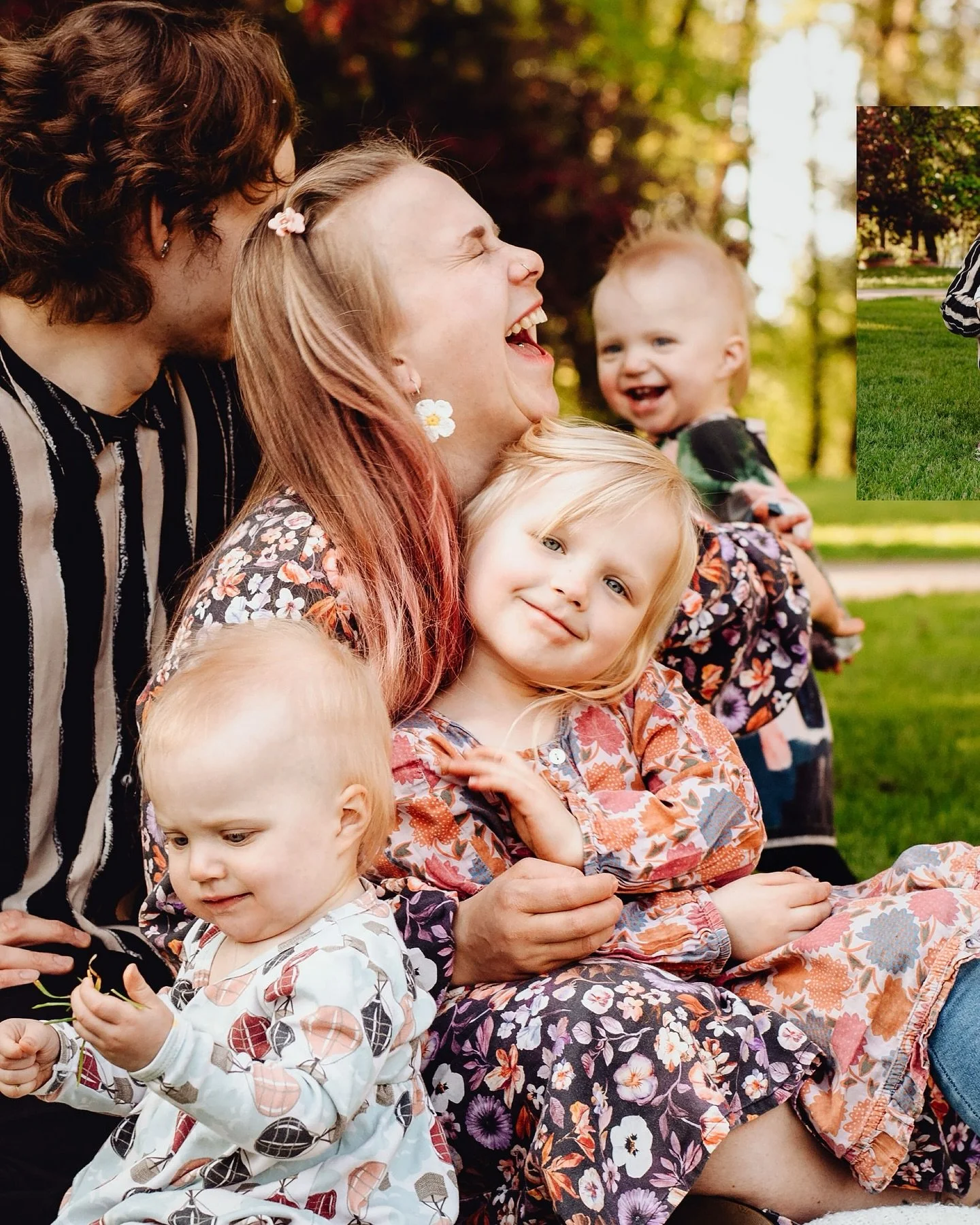 Perhekuvauksessa saa k&auml;yd&auml; tohina ja kuhina, sill&auml; silloin saa ihania, el&auml;m&auml;nmakuisia otoksia ❤️

#perhekuvaus #perhepotretti #perhevalokuvaus #valokuvaustampere #valokuvaajapirkanmaa #potrettikuvaus #canon #valokuvaus #valok