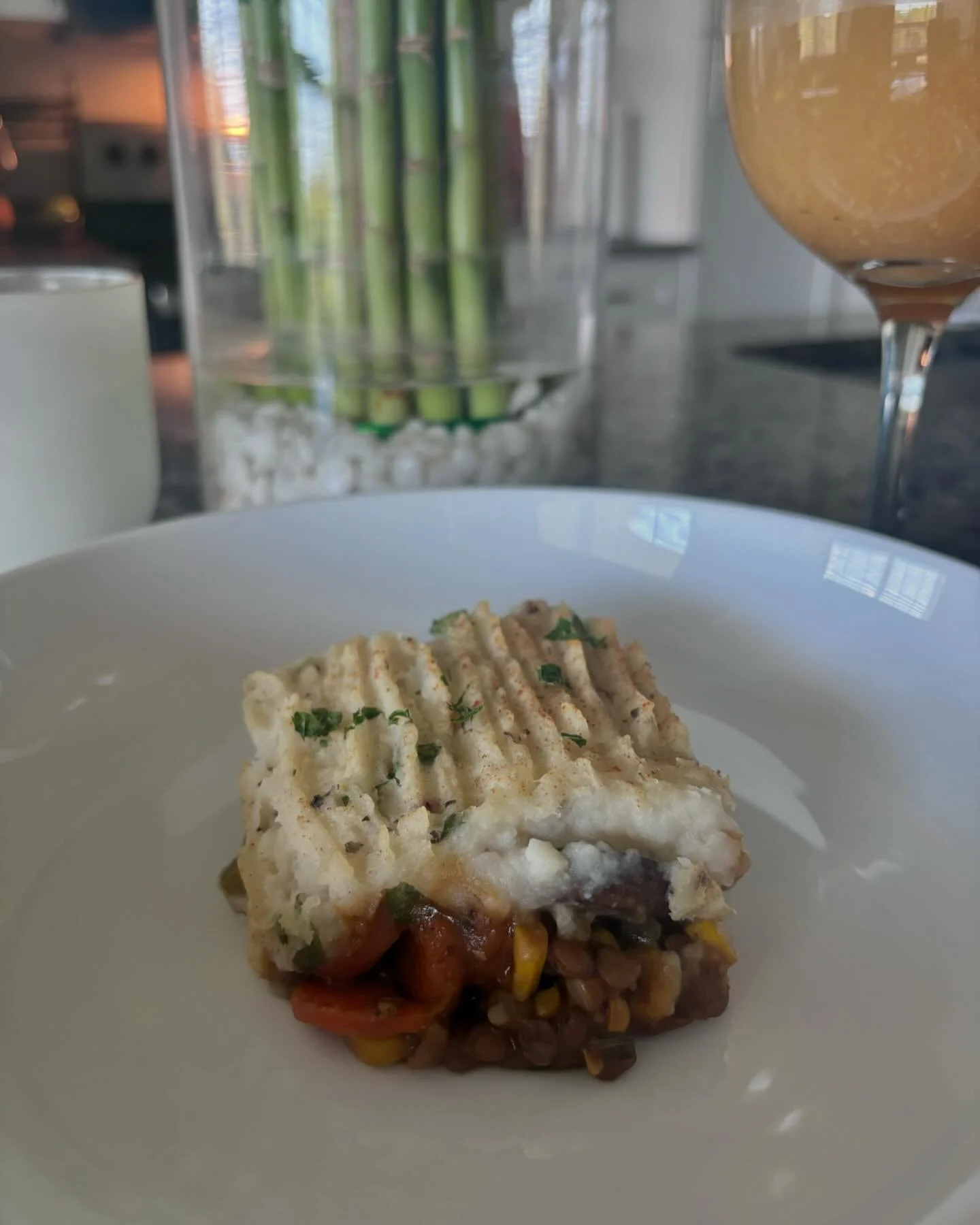 I swear I could do this EVERYDAY! Meal Prepped Shepherds Pie for the next couple of days. Made from scratch using all Whole Foods. 🌿 #plantbased 

#plantbased #wellness #vegan #lifestyle #FoodBlogger  #nutrition #holisticwellness #mealprep #mealplan